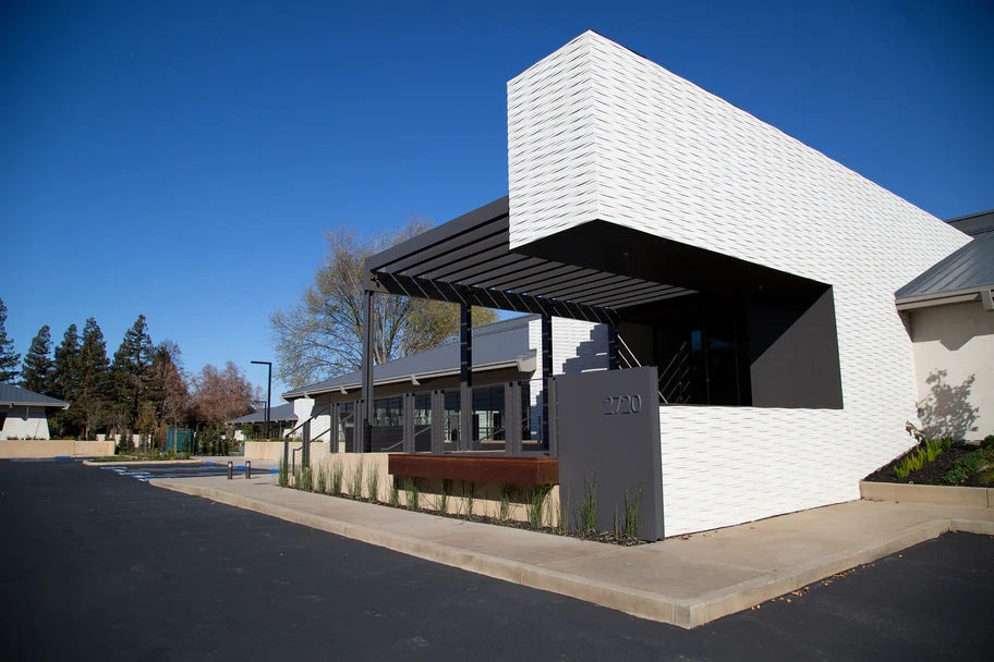 white-fossil-limestone-rustic-II-cladding-hawaii-stone-imports