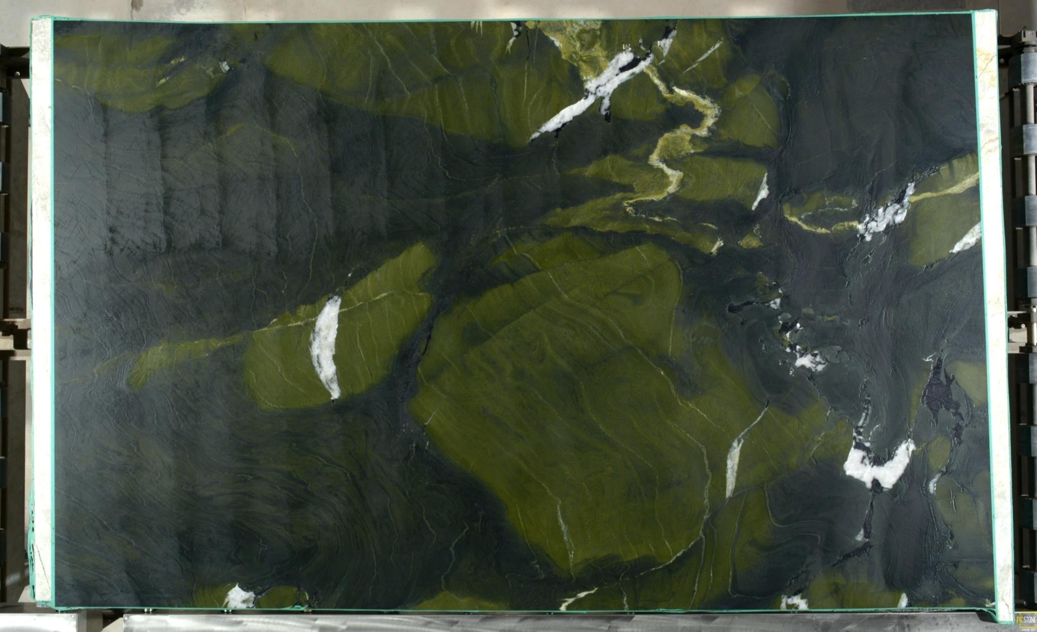 Avocatus Quartzite Slab Hawaii Stone Imports