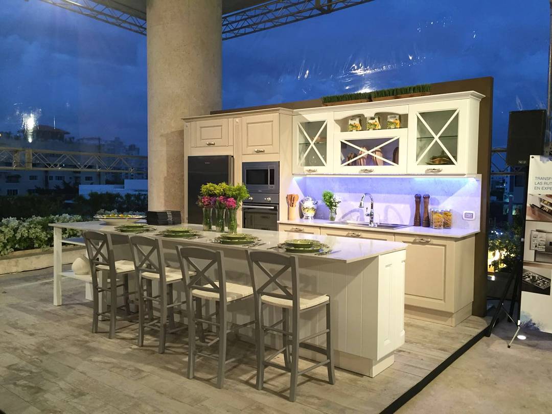 NACAR TRAVERTINE Polished Tile