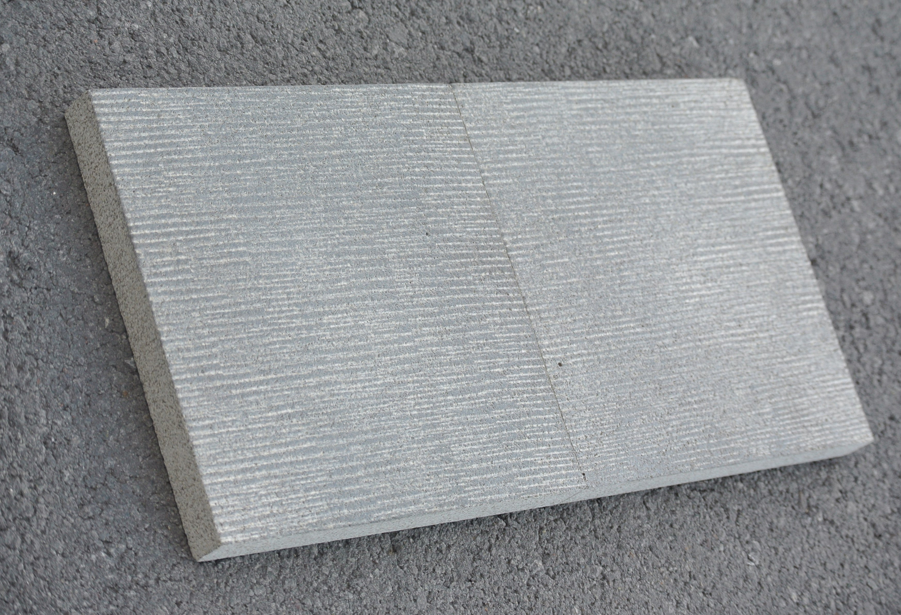 SOLID LAVA GREY Line-Chiseled-Brushed Wall Veneer