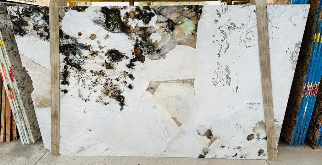 ALPINUS Granite Polished Slab