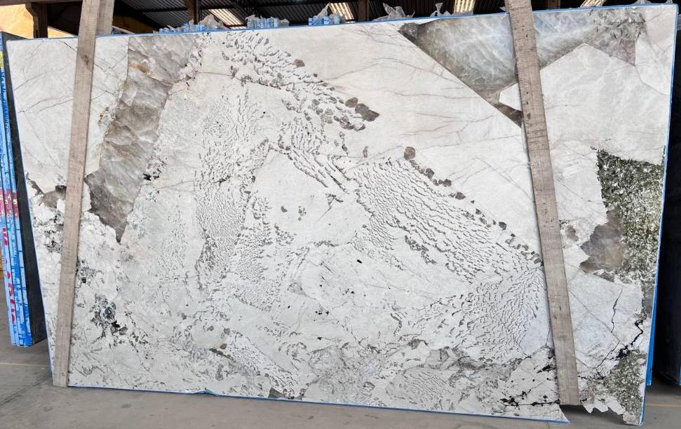 ALPINUS Granite Polished Slab