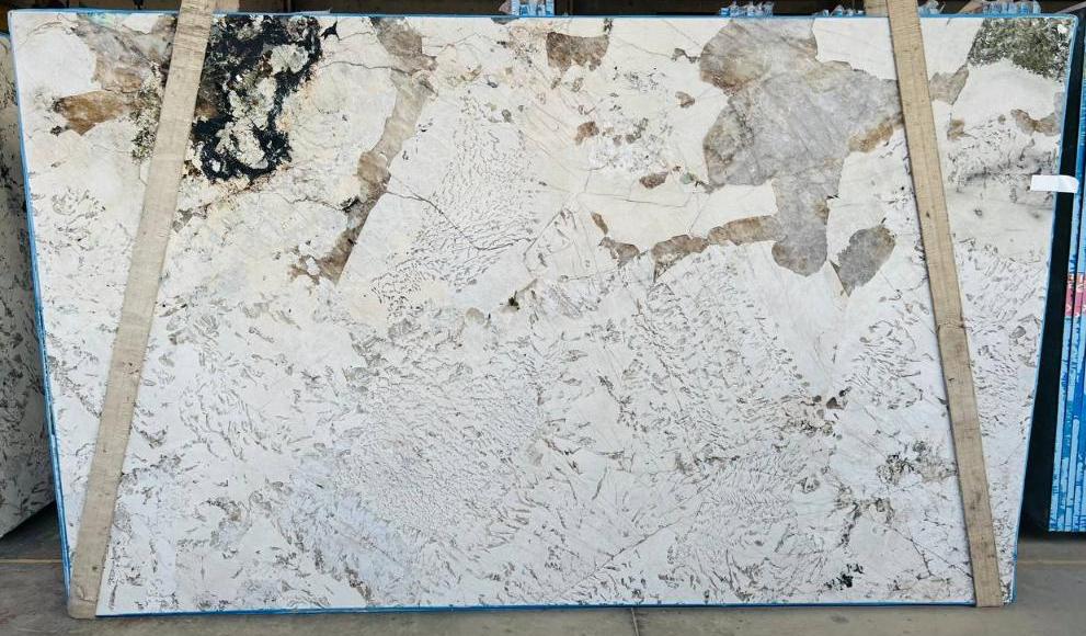 ALPINUS Granite Polished Slab