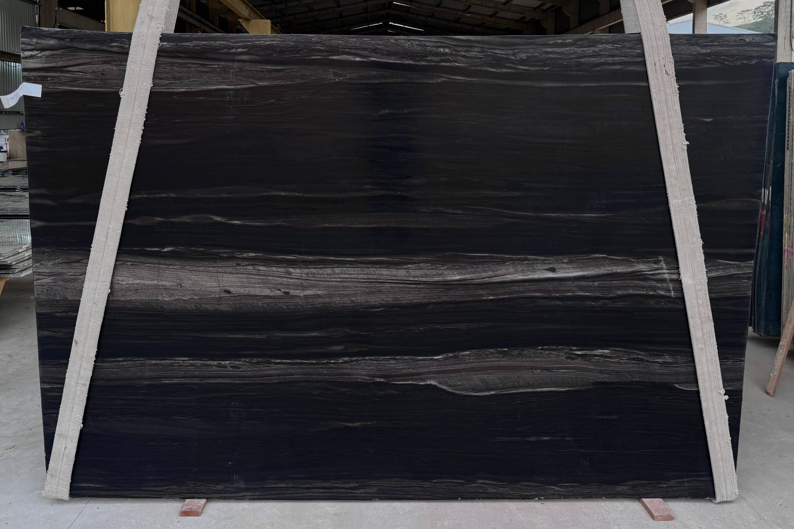 BLACK SANDALUS Quartzite Leather Slab