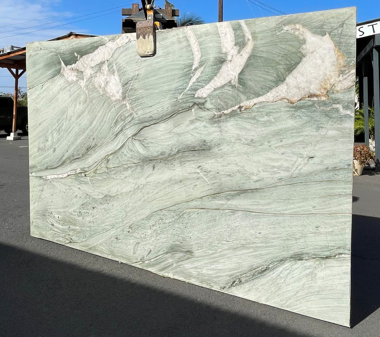 DEL MARE Quartzite Polished Slab