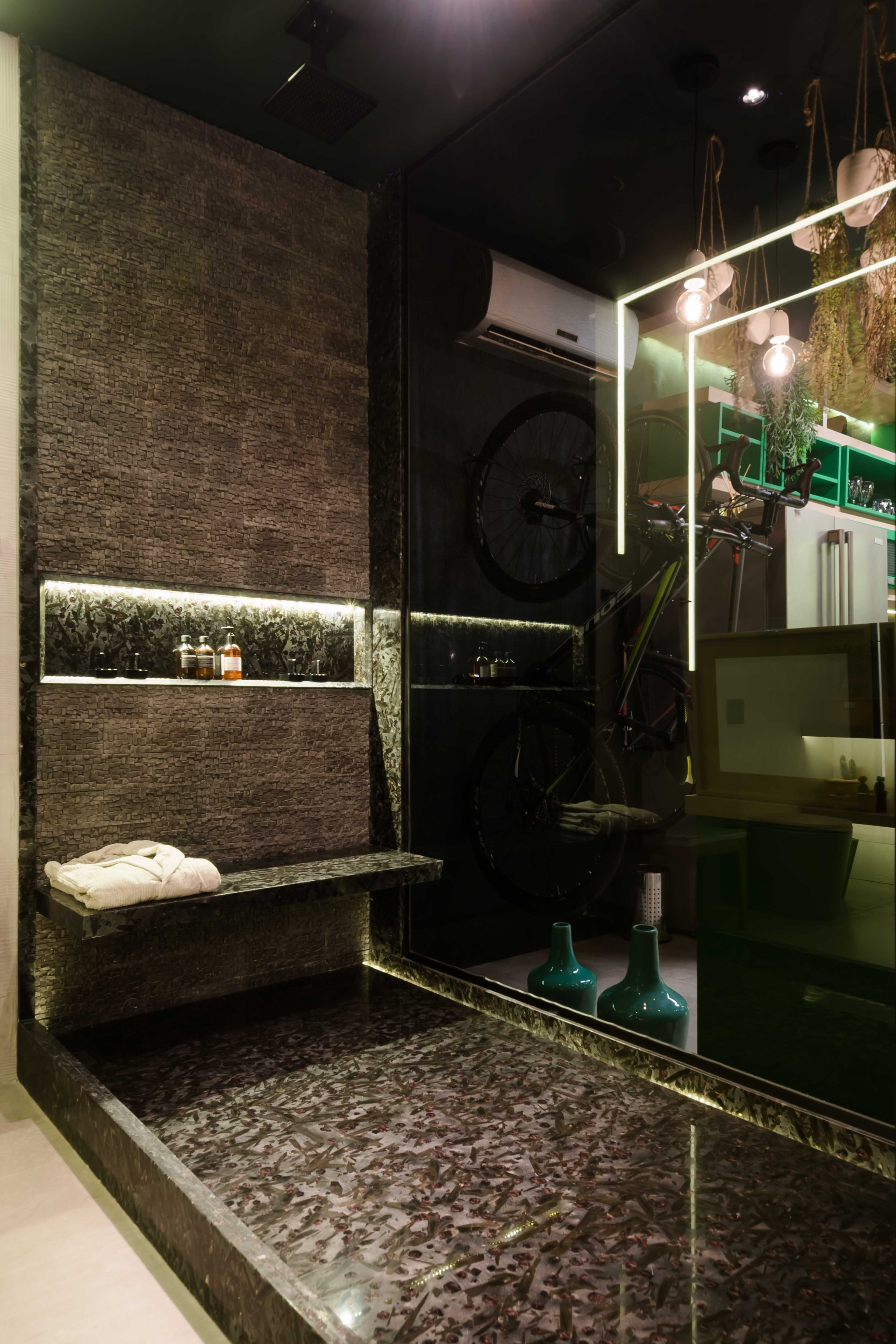 METEORUS Granite Schist Polished Slab