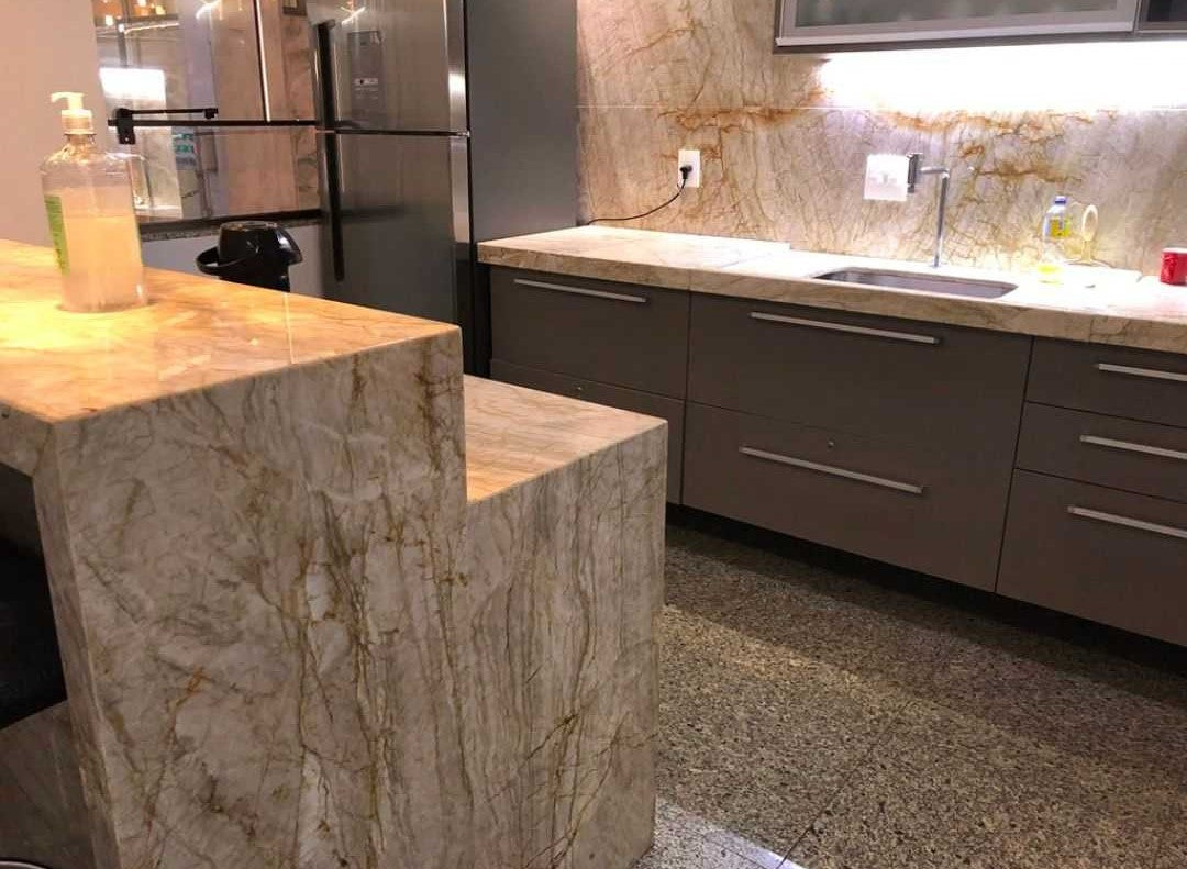 Chateau Blanc Quartzite Slab Hawaii Stone Imports