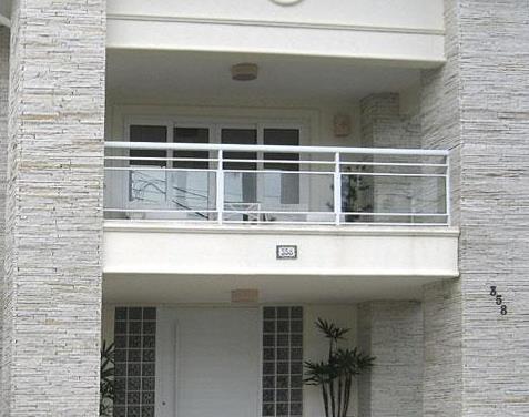 LILLY WHITE Quartzite Natural Split-Face Wall Veneer