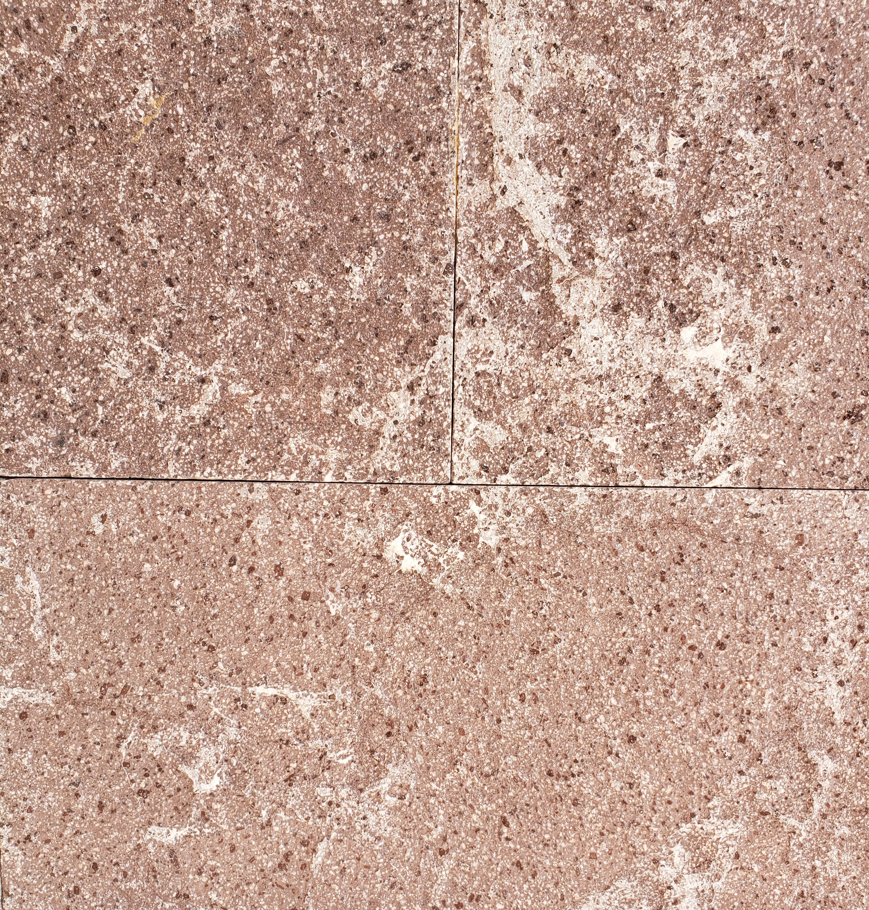 TROPICAL RED Basalt Flamed Wall Veneer