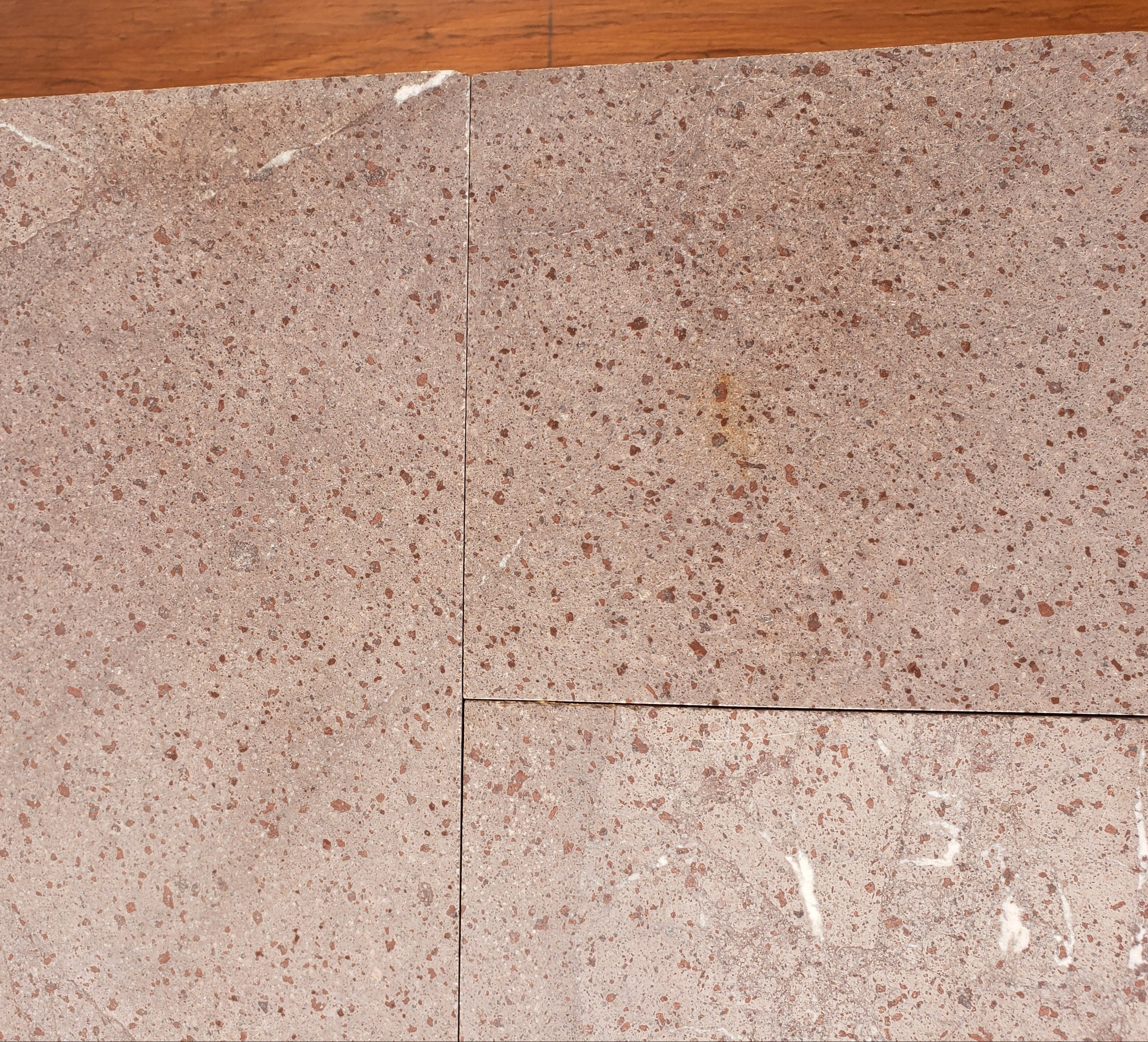 TROPICAL RED Basalt Polished Wall Veneer