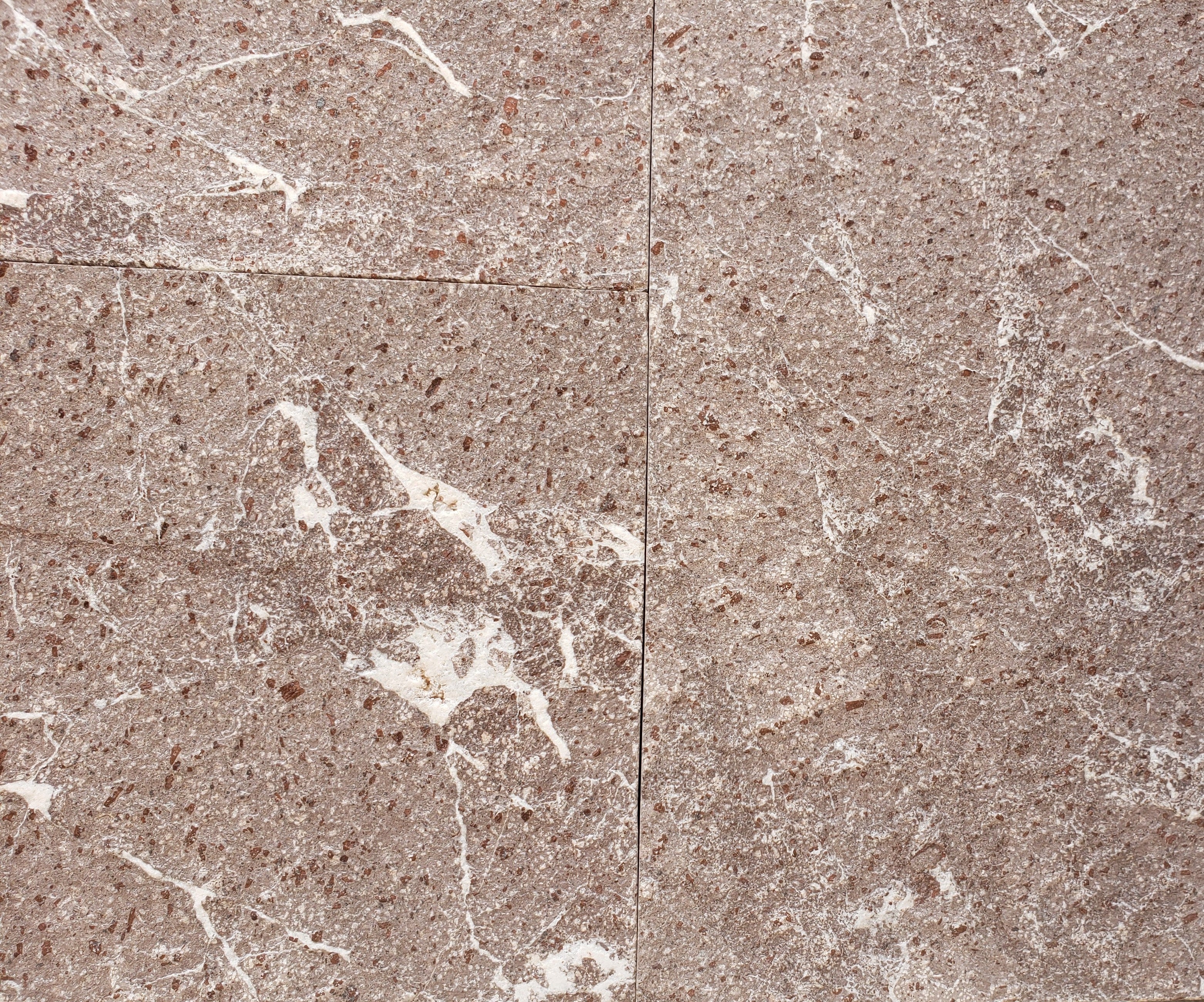 TROPICAL RED Basalt Flamed/Brushed Wall Veneer