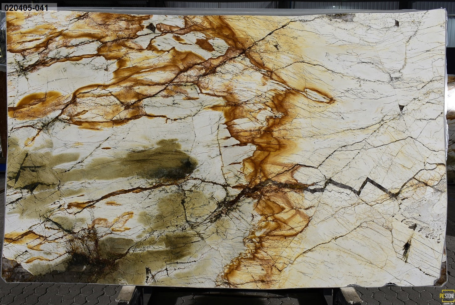 ABSOLUTE RUSTIC Quartzite Polished Slab