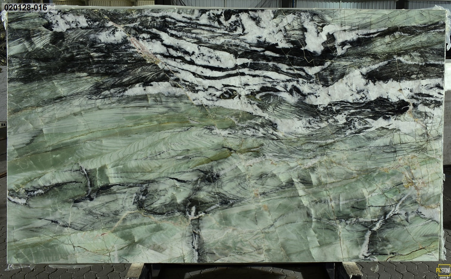 AMAZZONI Quartzite Polished Slab