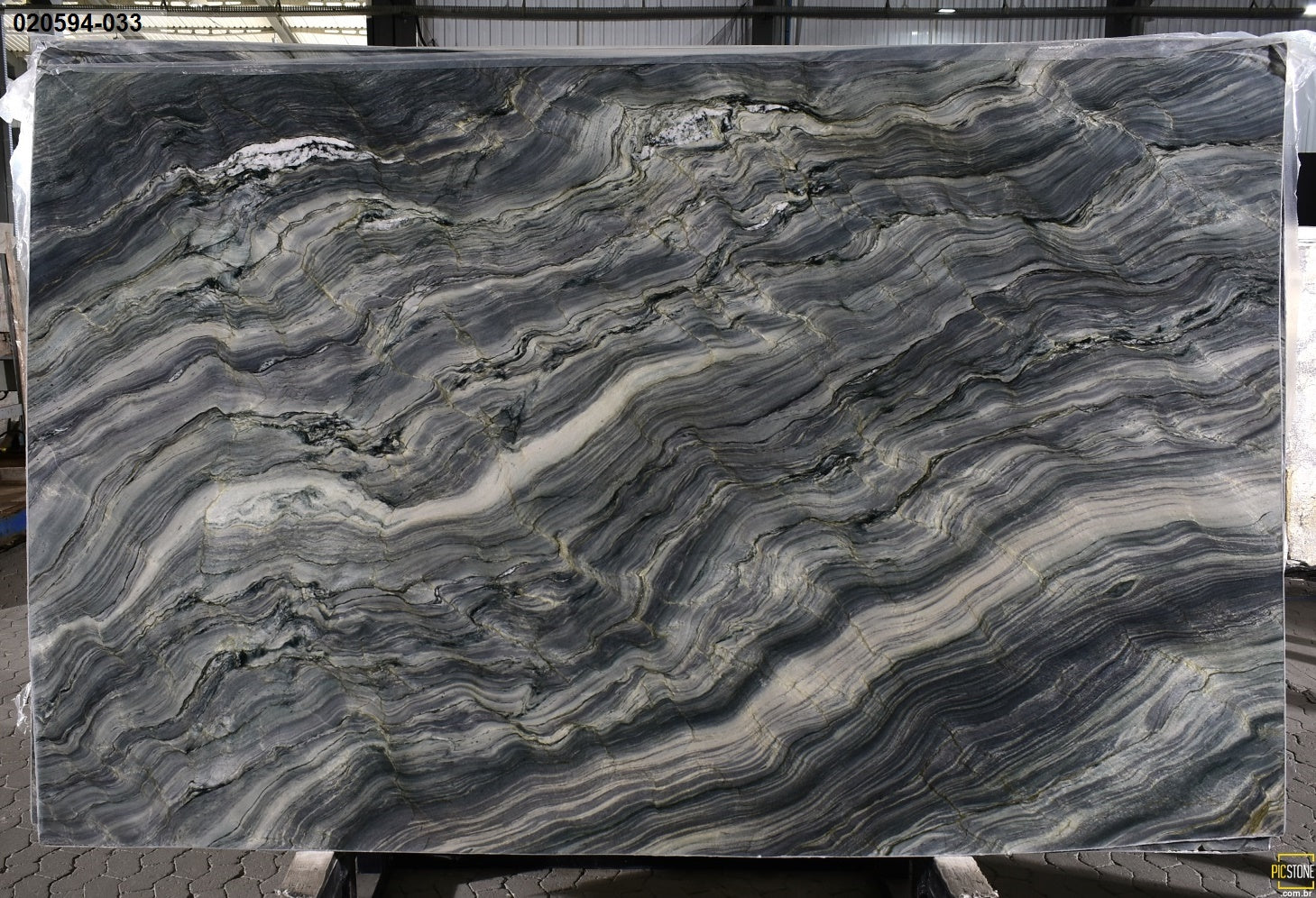 FUSION MONALISA Quartzite Polished Slab