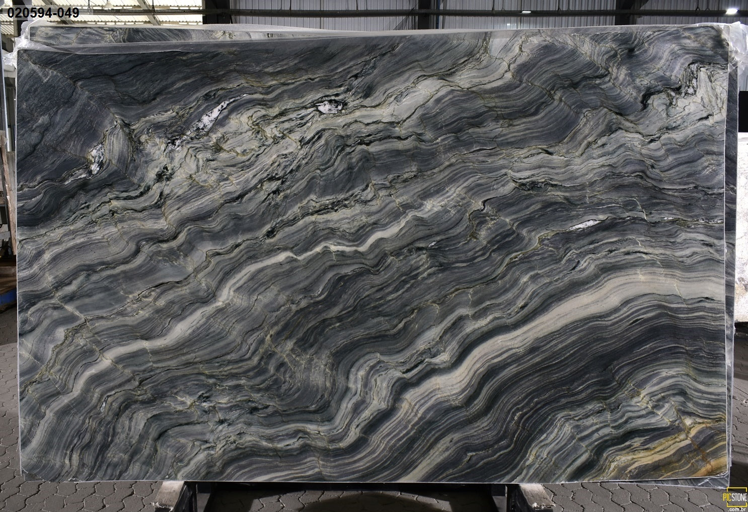 FUSION MONALISA Quartzite Polished Slab