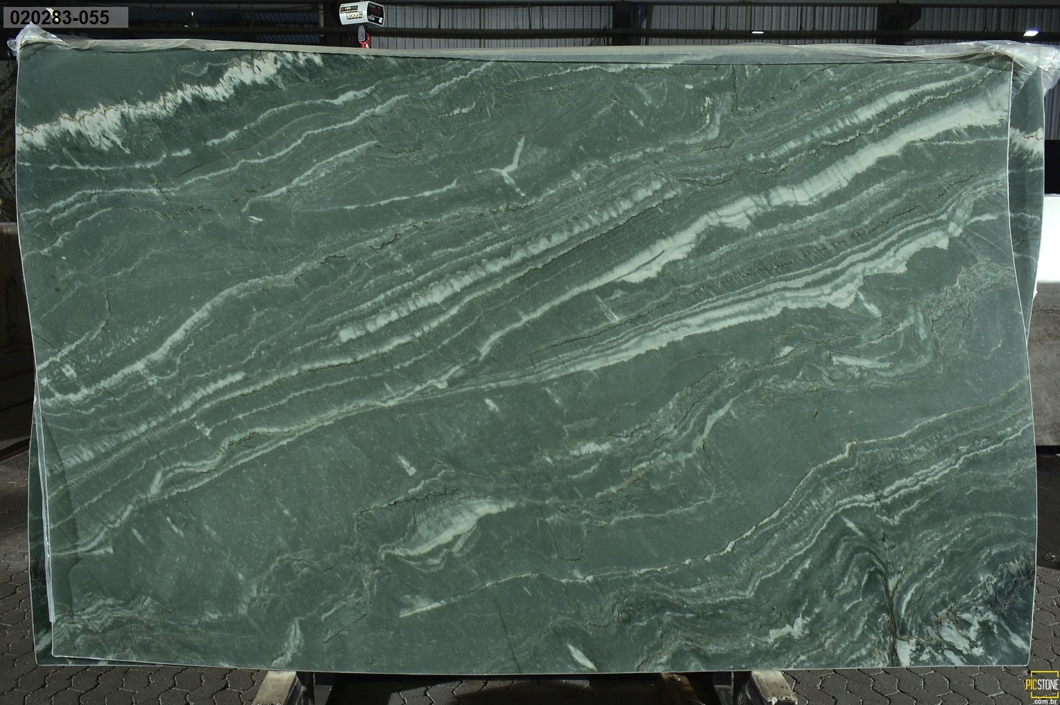 HAVANA GREEN Quartzite Polished Slab
