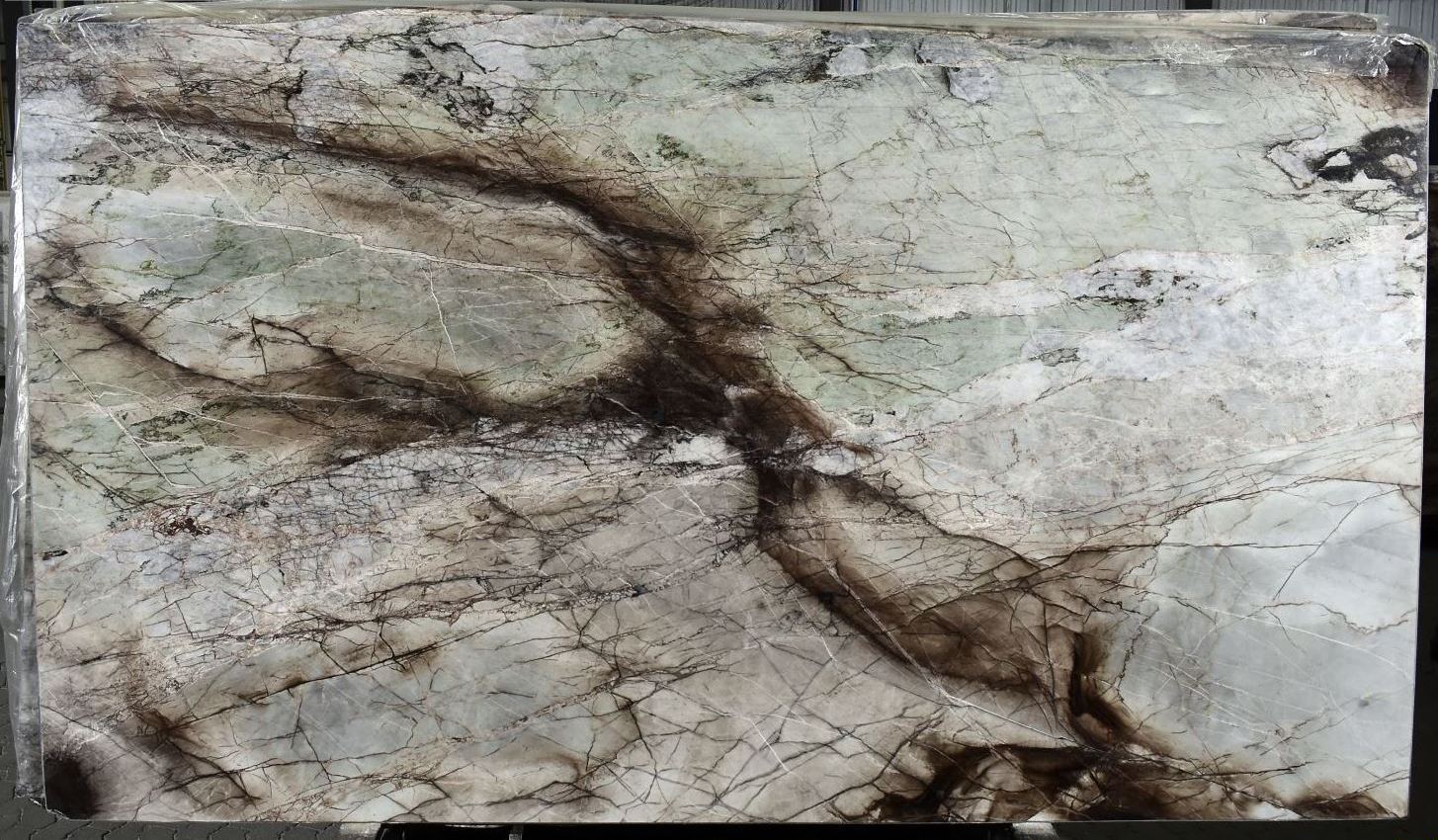 NOMAD Quartzite Polished Slab