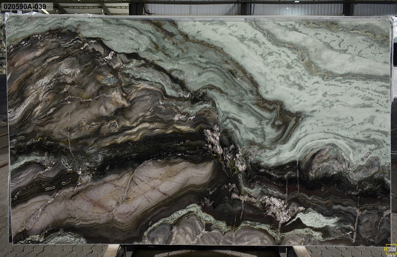 WAIMEA Quartzite Polished Slab
