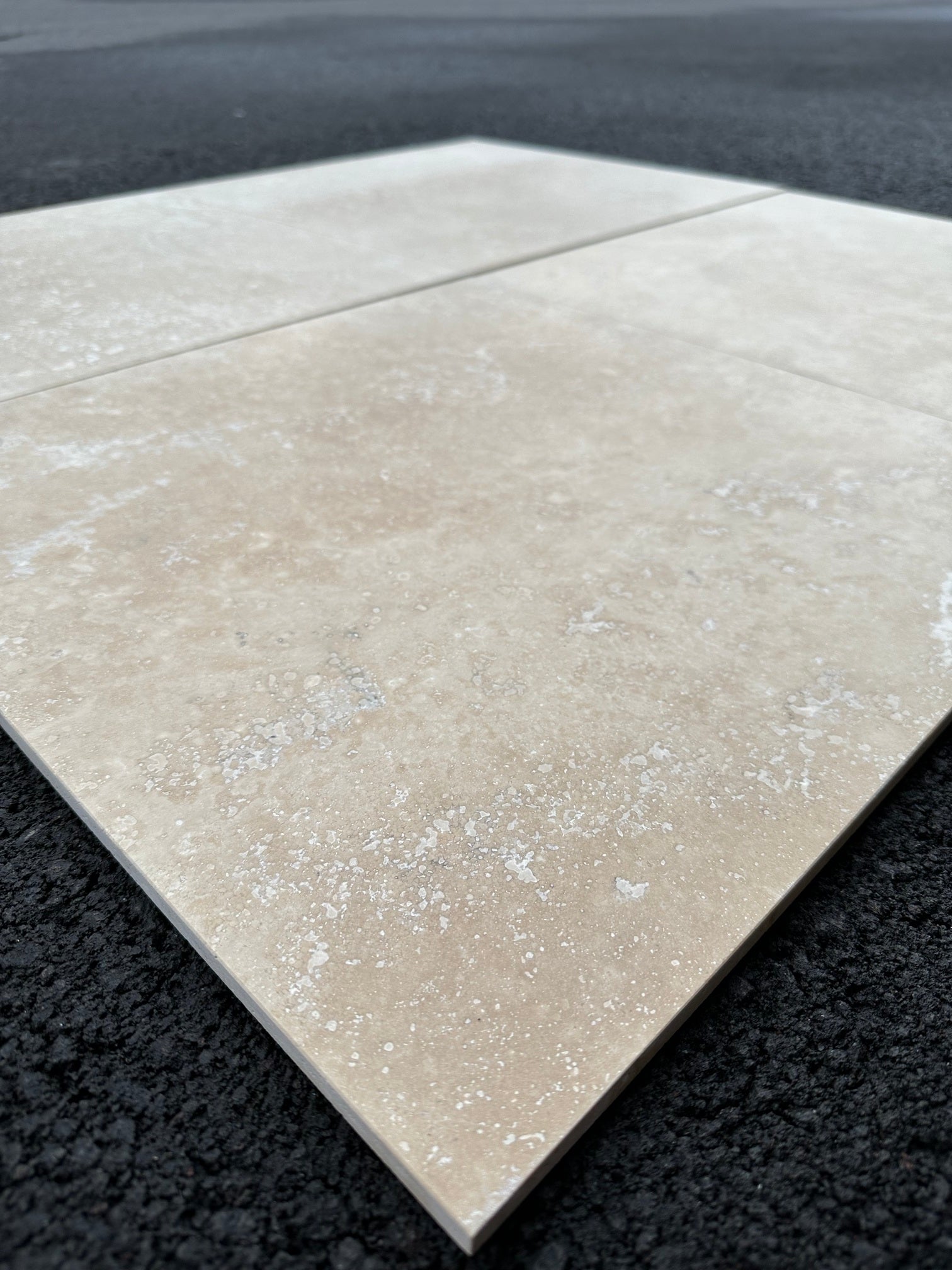 COLONIAL Travertine Brushed-Filled Tile