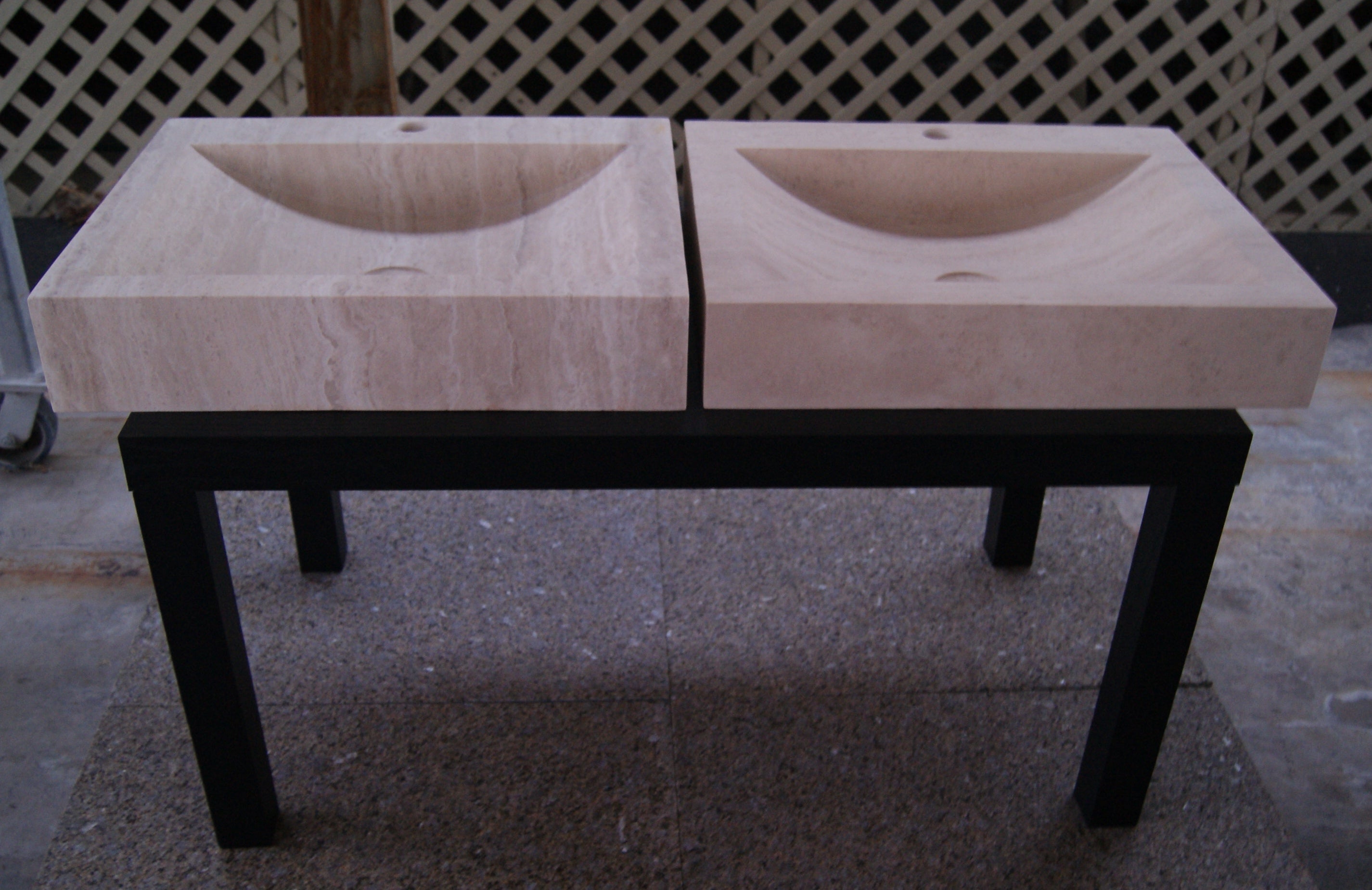 CLASSIC MEDIUM Travertine Straight & Bow Sink