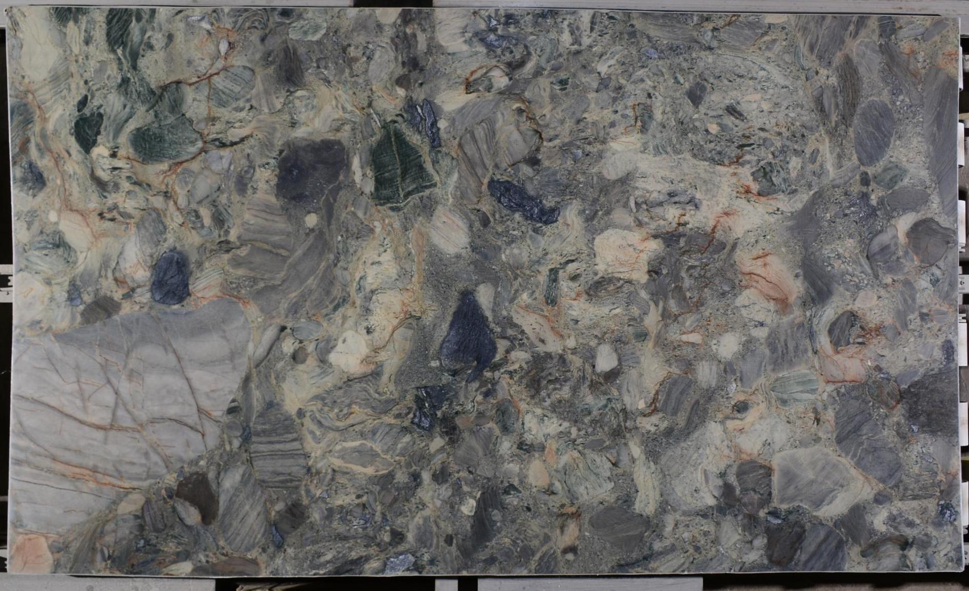HYPNOSE Quartzite Polished Slab