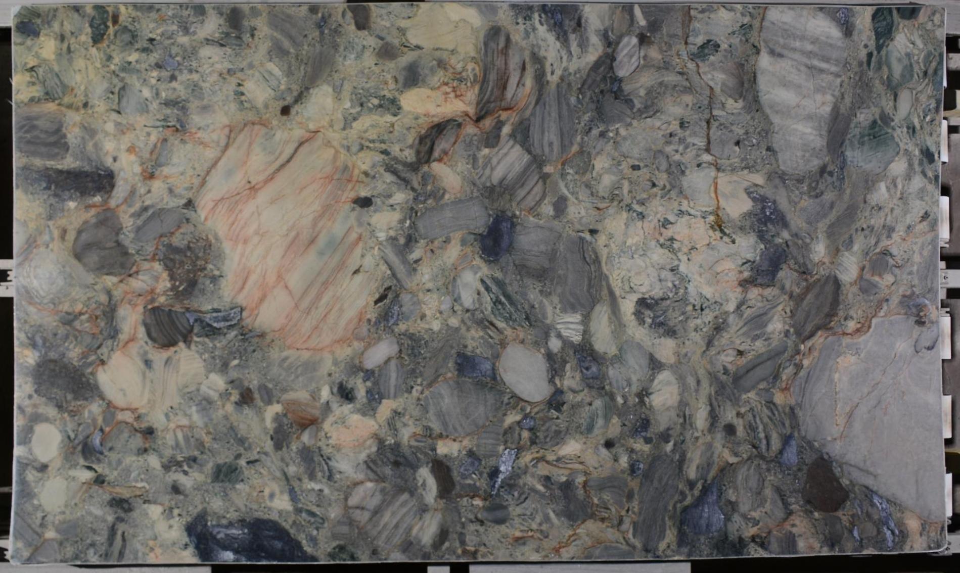 HYPNOSE Quartzite Polished Slab