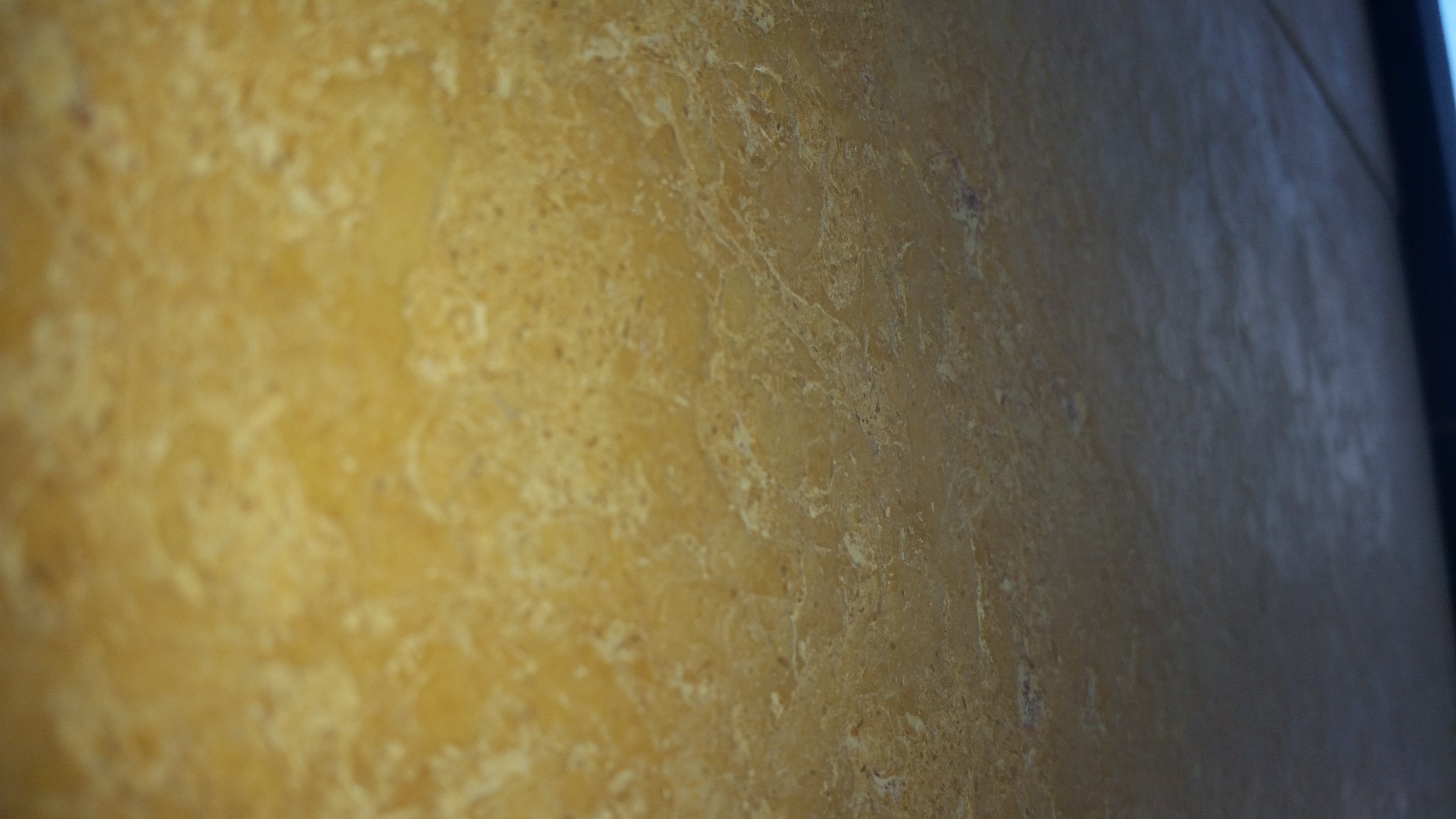 AMARELLO NEGRAIS Limestone Brushed Tile