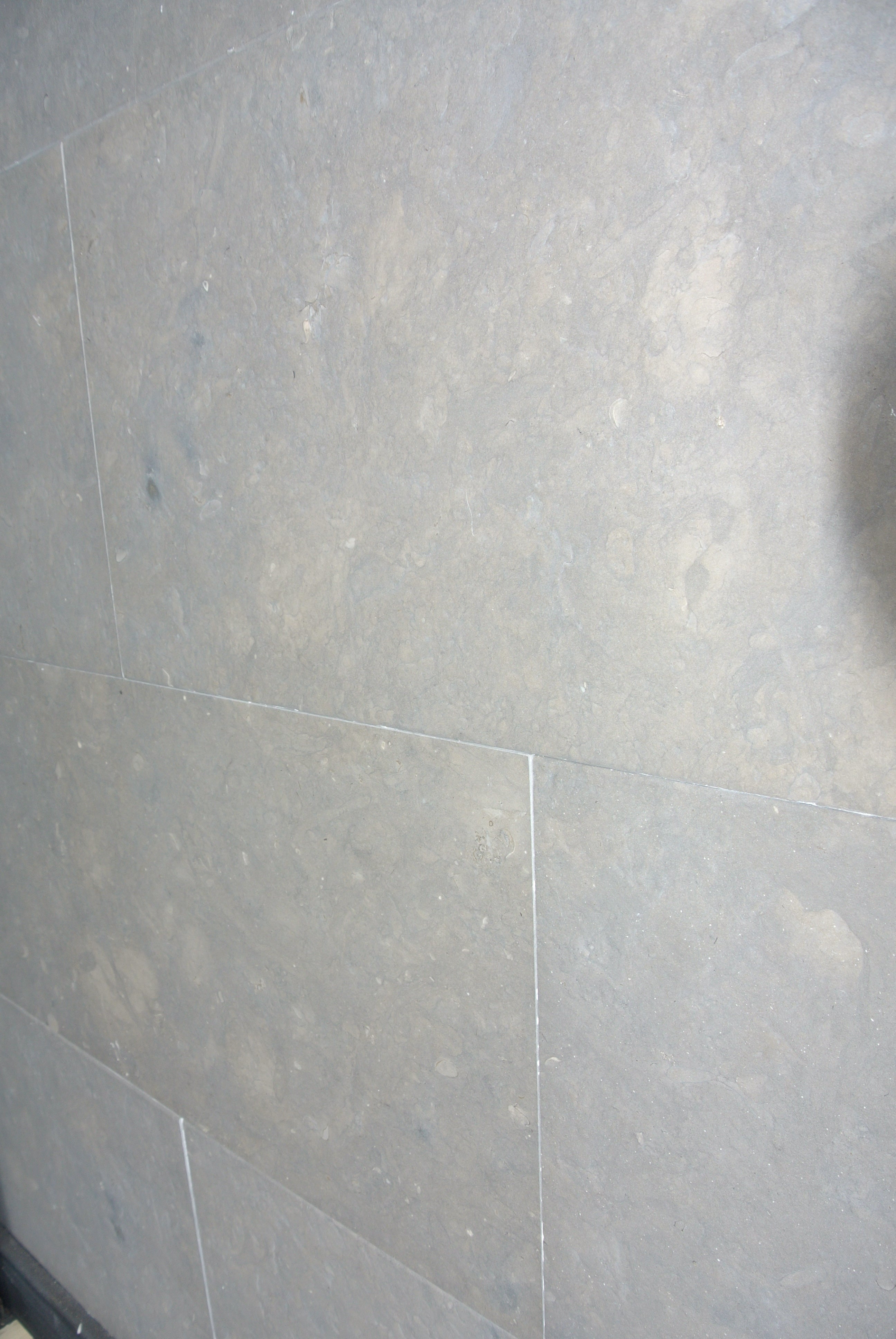 AZUL CASCAIS Limestone Brushed Tile