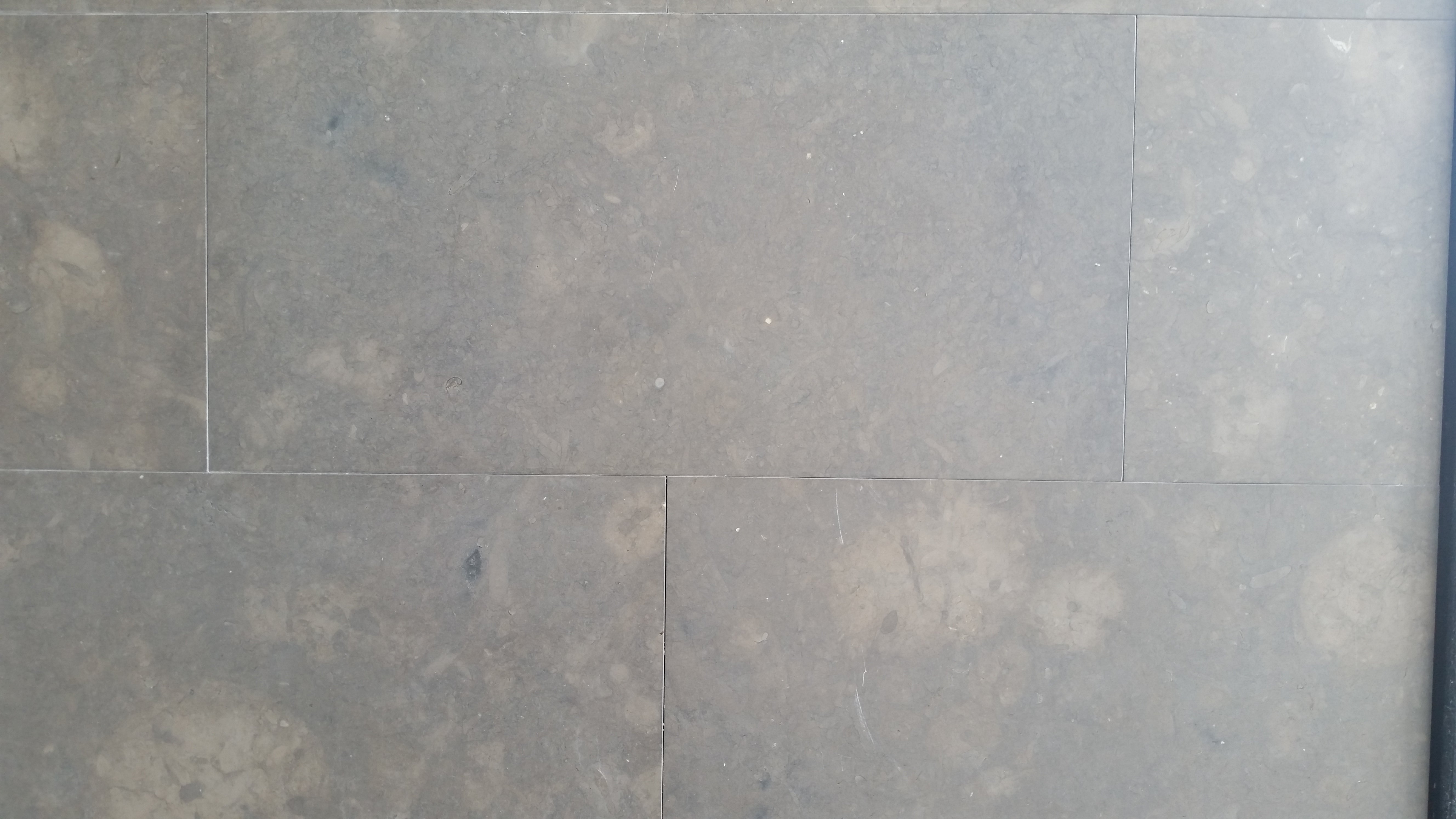 AZUL CASCAIS Limestone Honed Tile