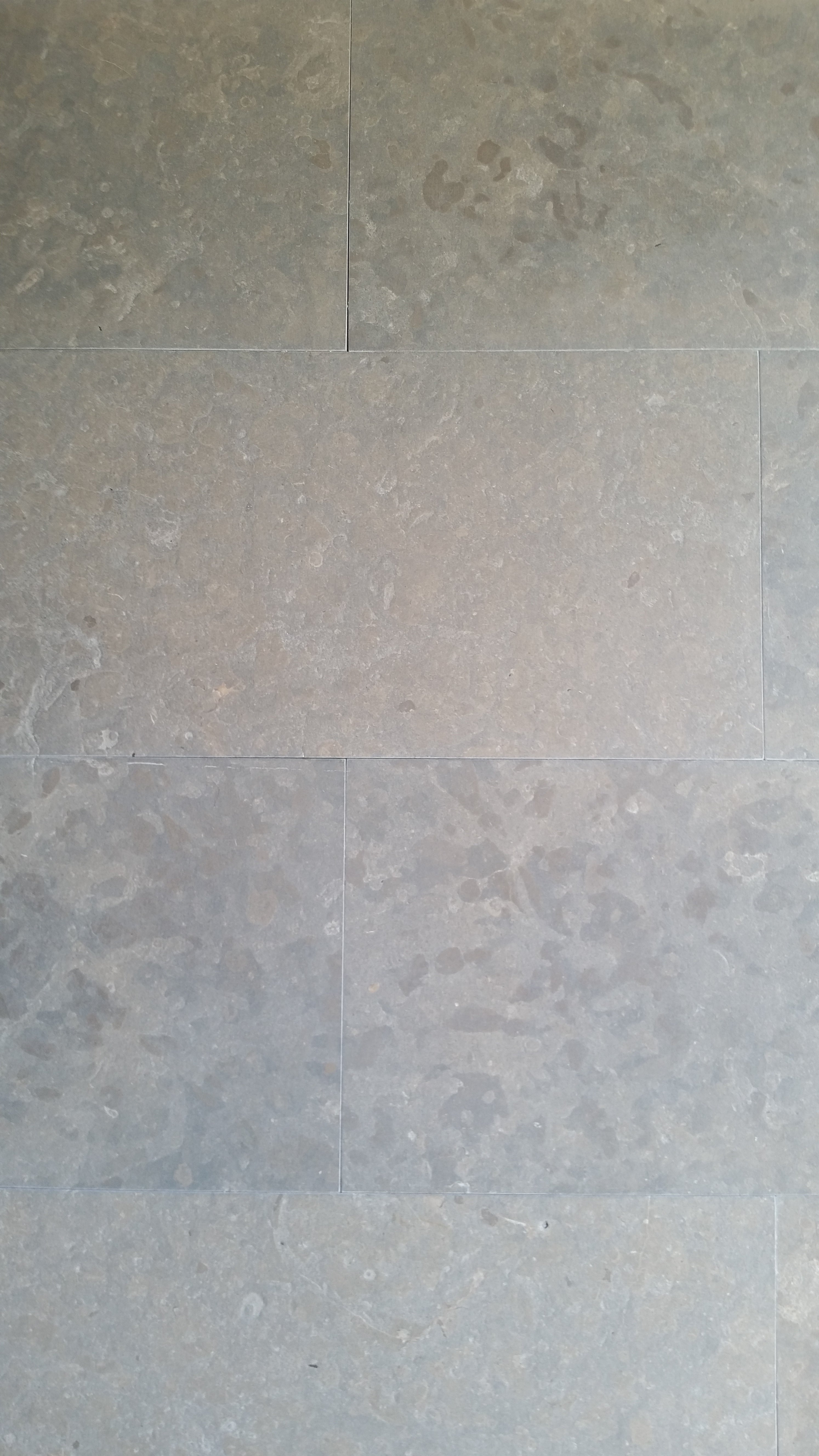 AZUL VALVERDE Limestone Brushed Tile