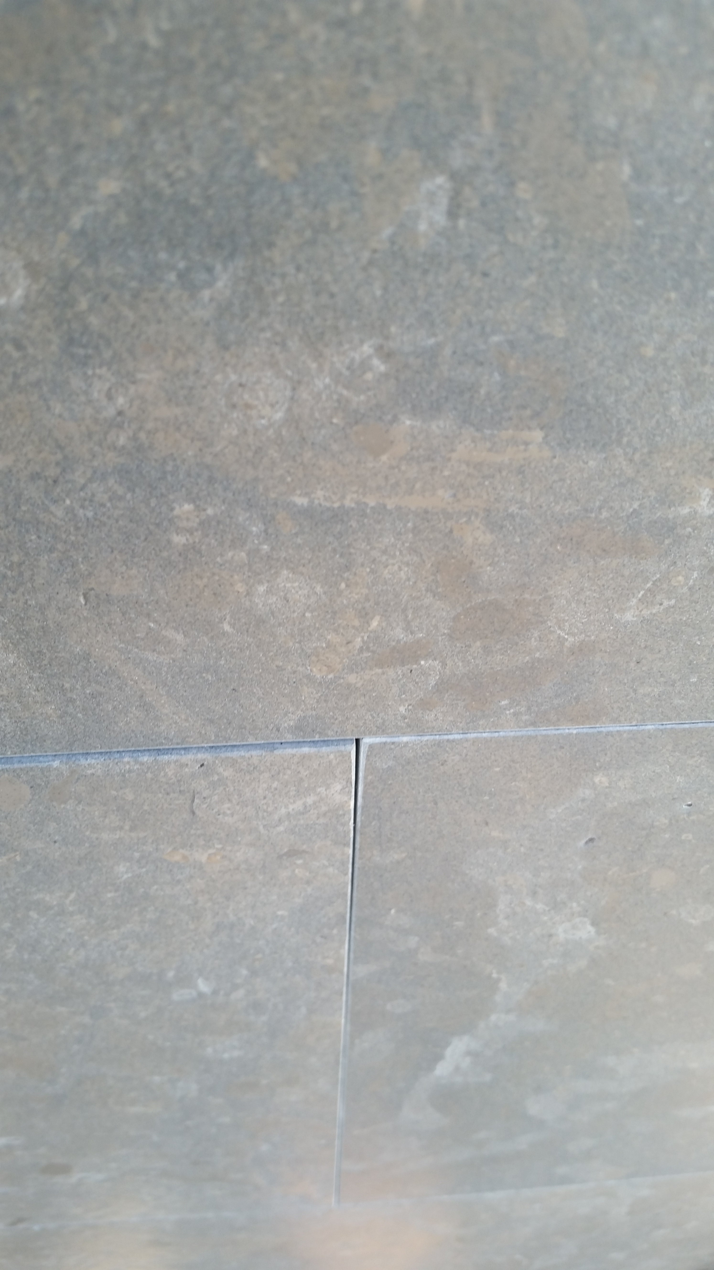 AZUL VALVERDE Limestone Brushed Tile