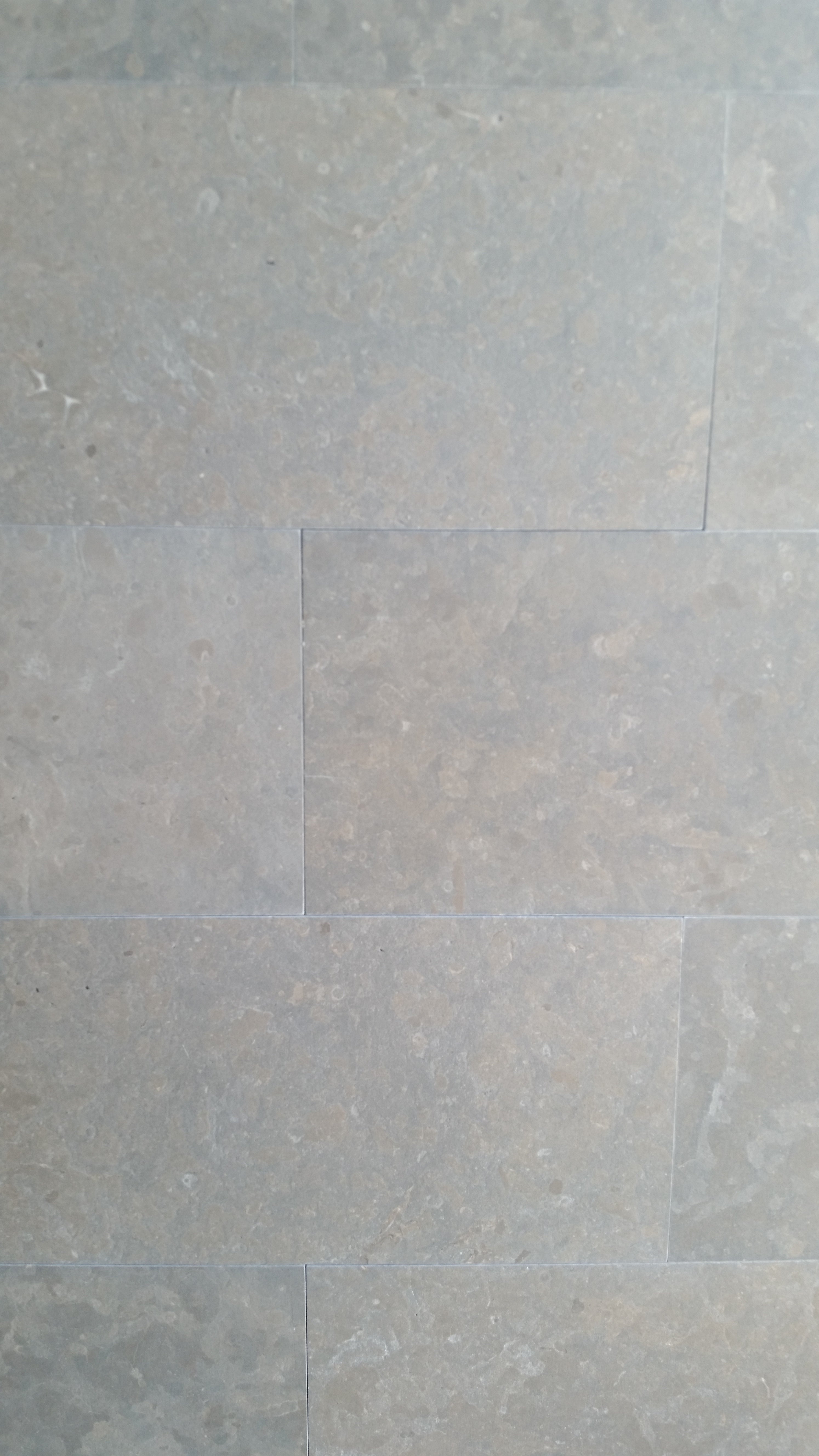 AZUL VALVERDE Limestone Brushed Tile