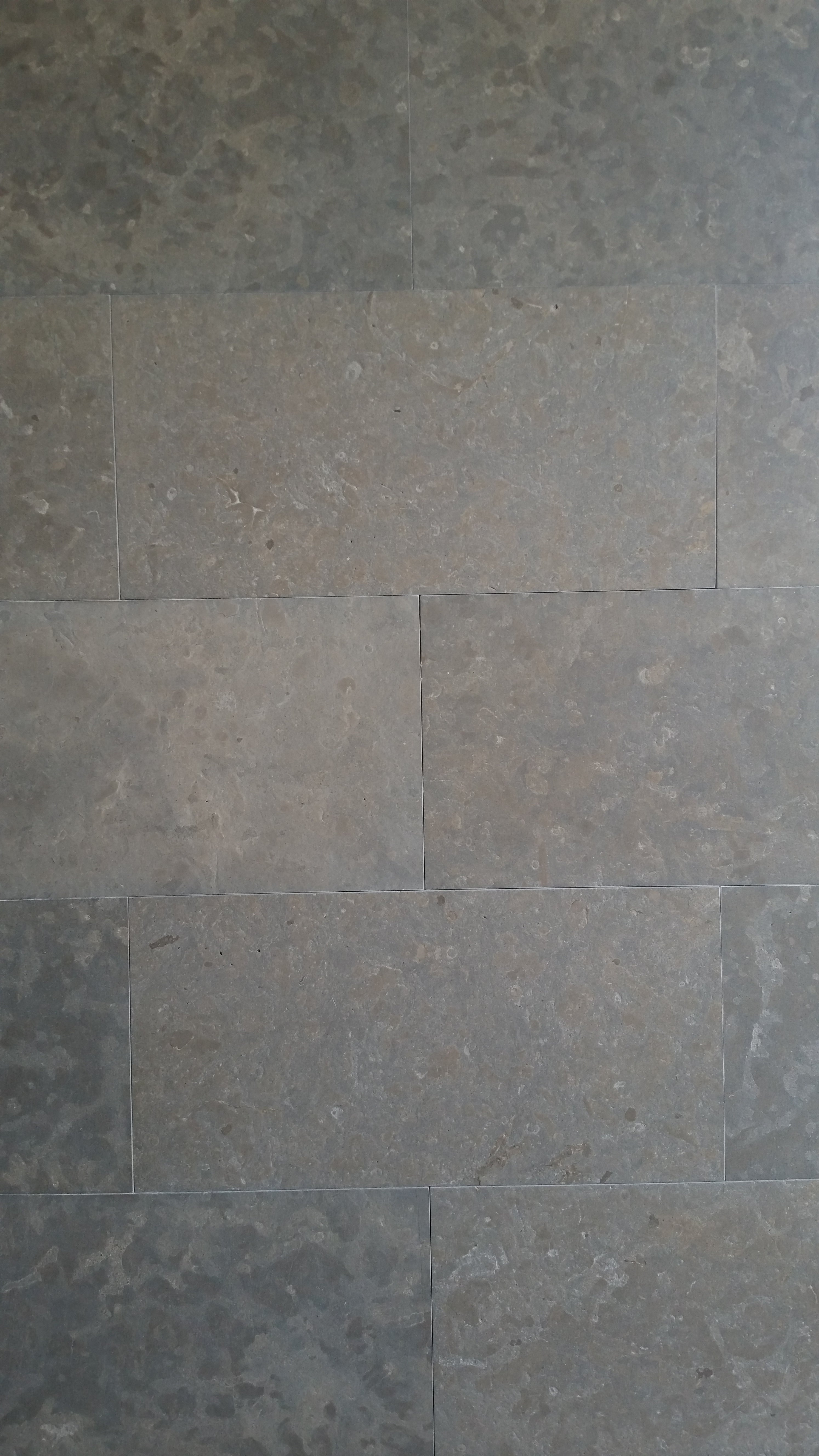 AZUL VALVERDE Limestone Brushed Tile