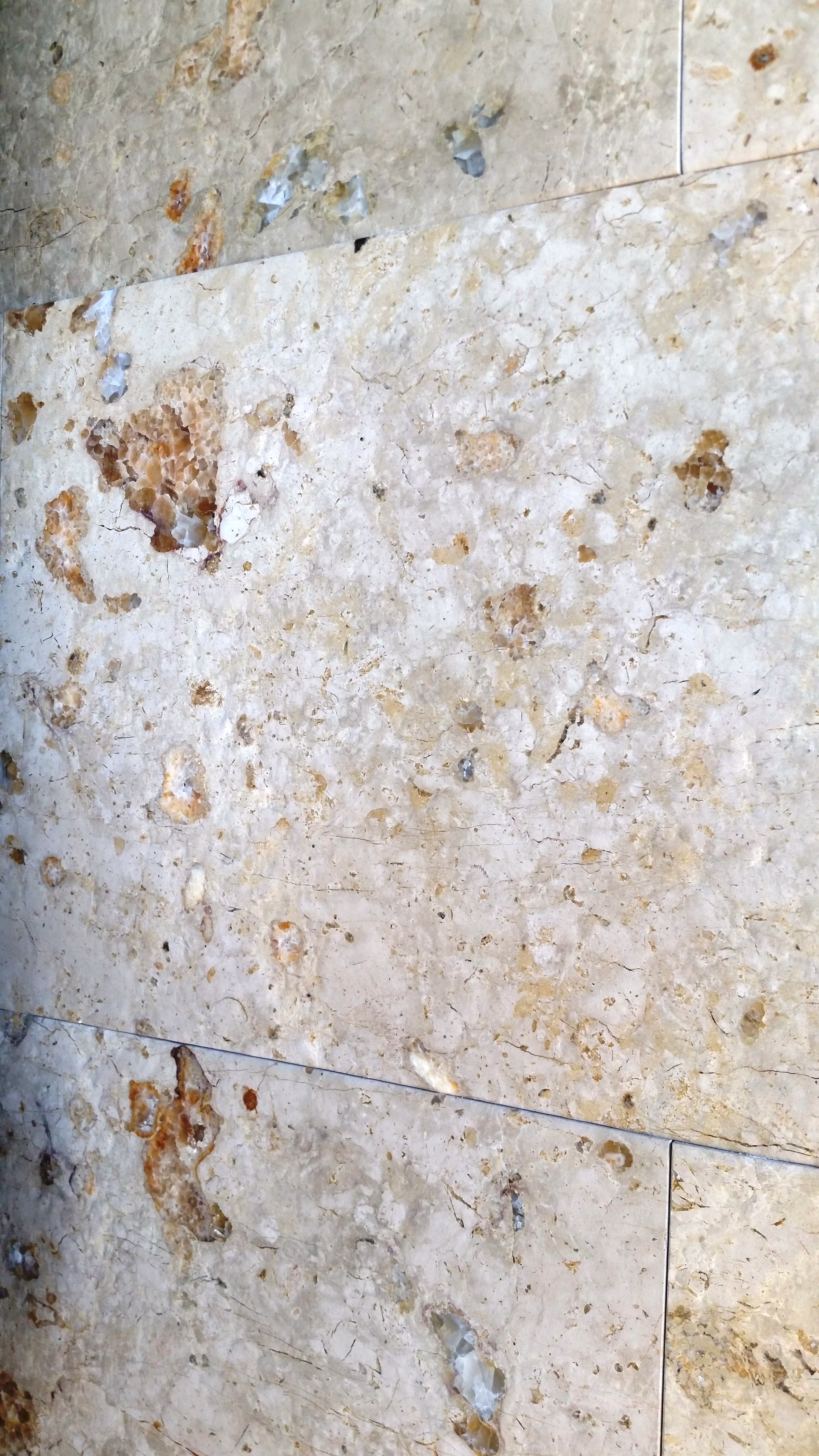 BRECHA MARITIMA Limestone Brushed Tile
