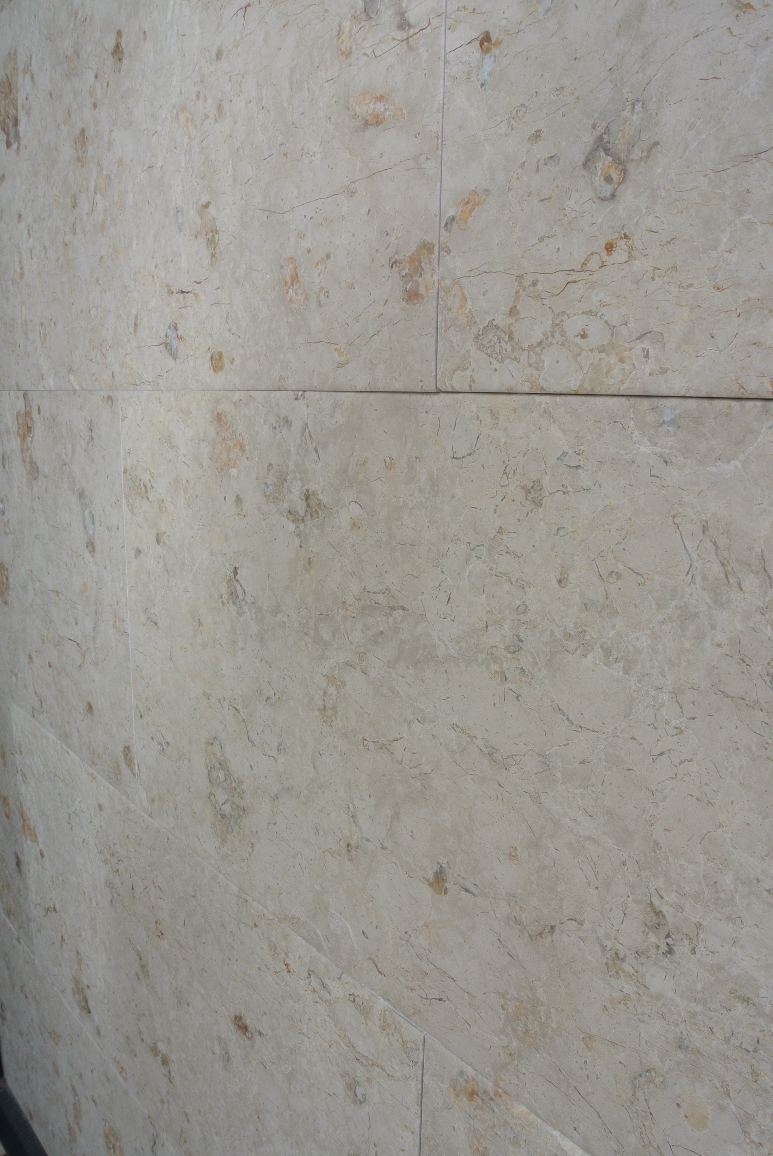 BRECHA MARITIMA Limestone Brushed Tile
