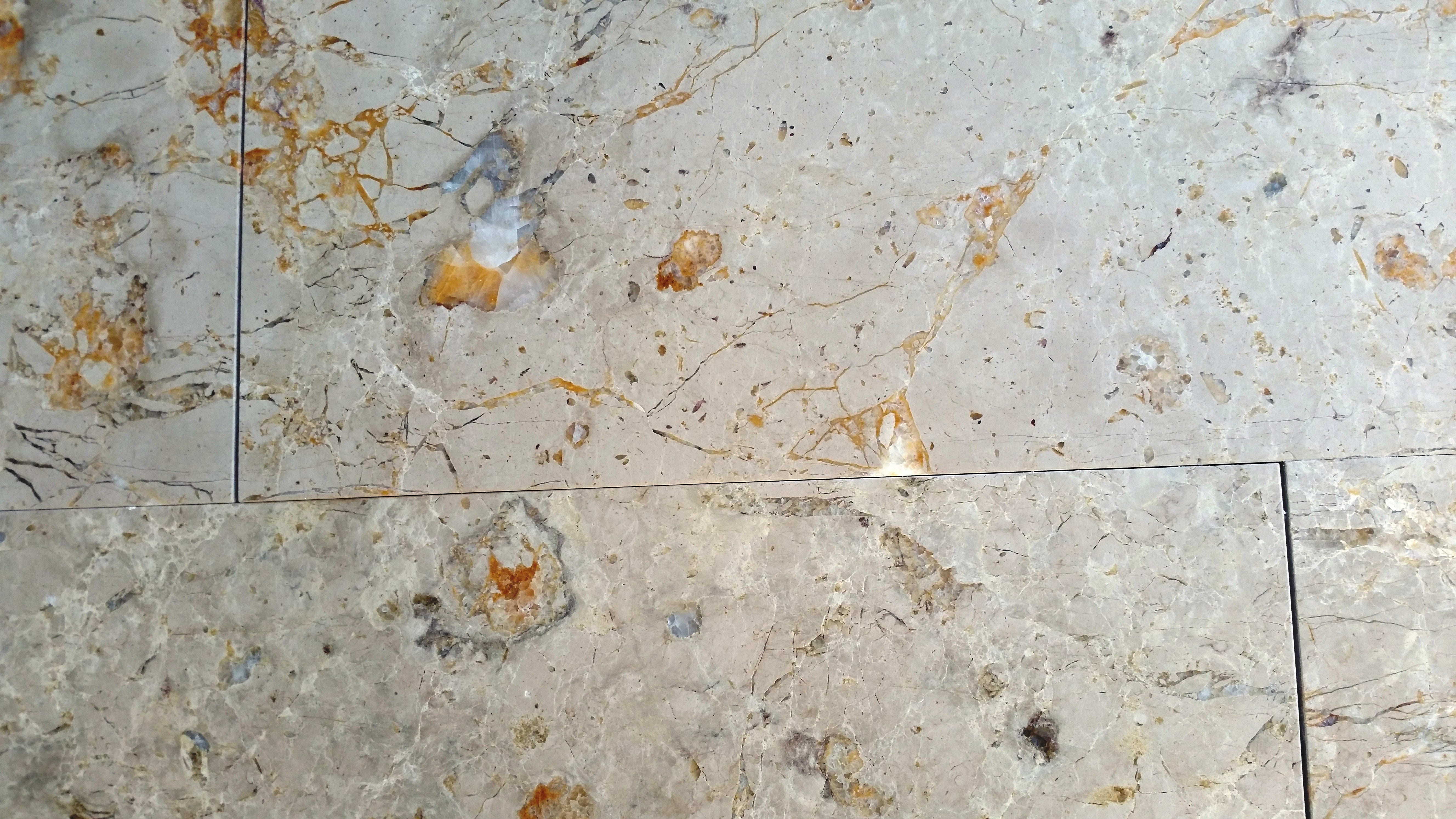 BRECHA MARITIMA Limestone Honed Tile