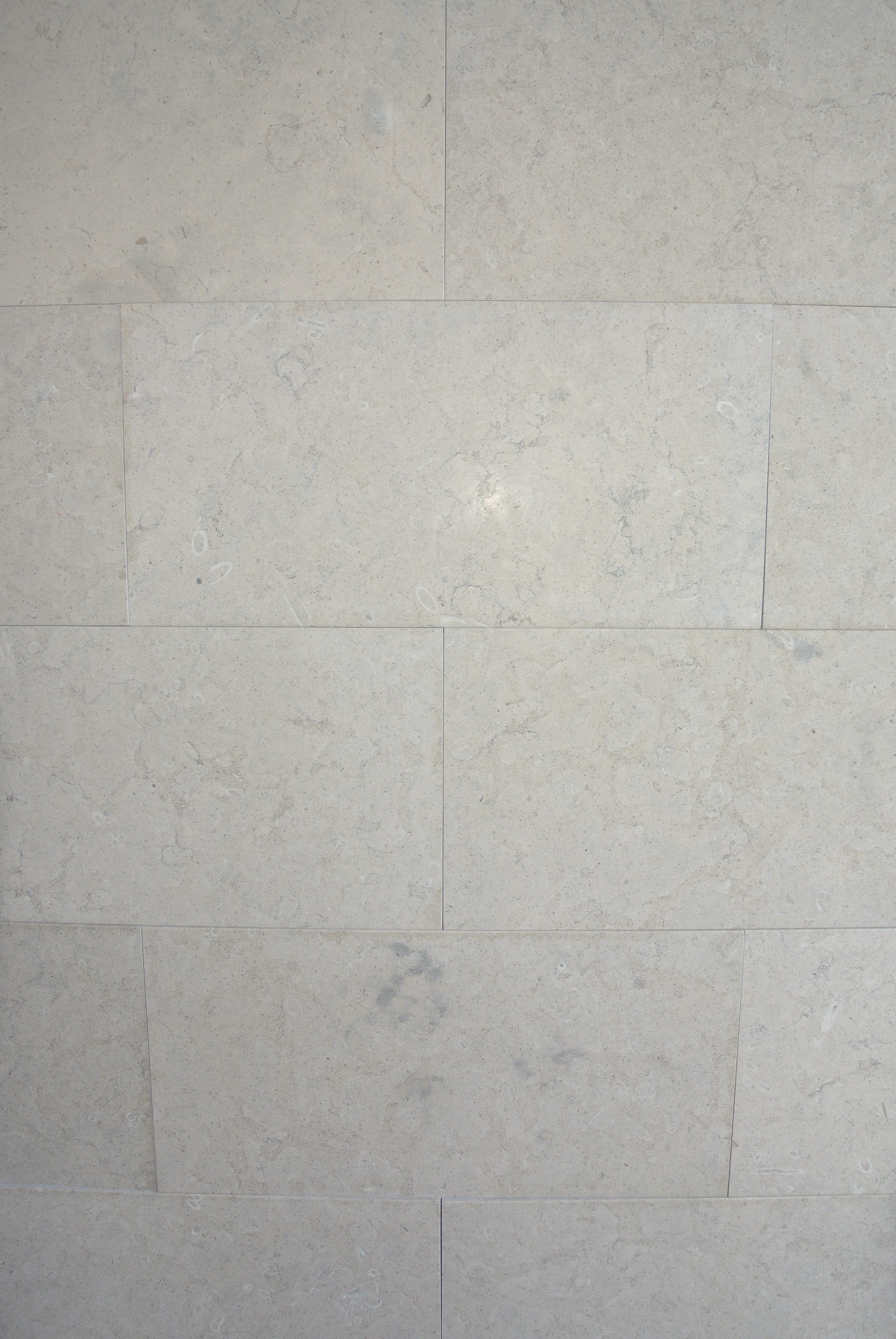 GASCOGNE BLUE Limestone Brushed Tile
