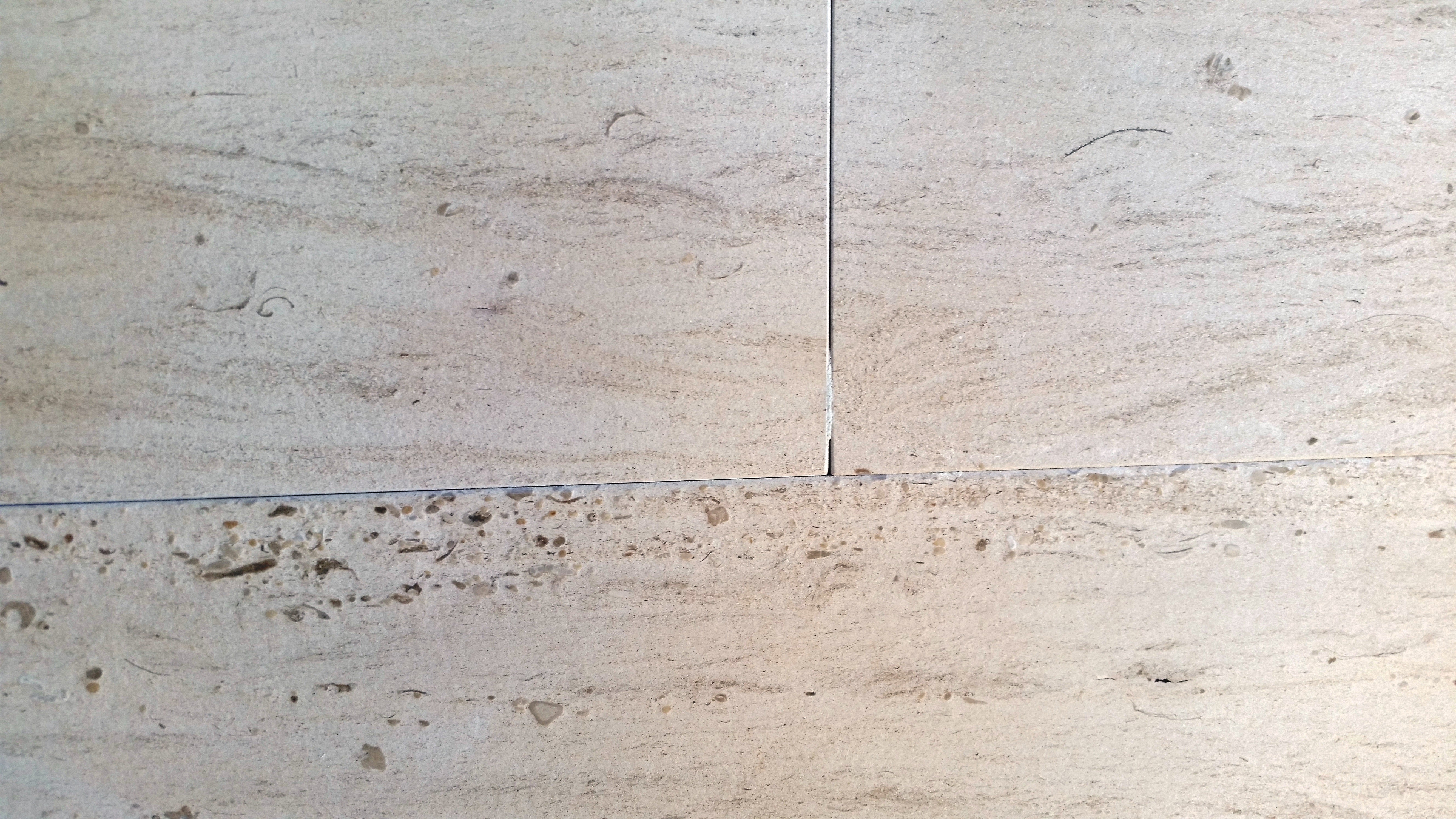 MOCHA CREME FC Limestone Brushed Tile