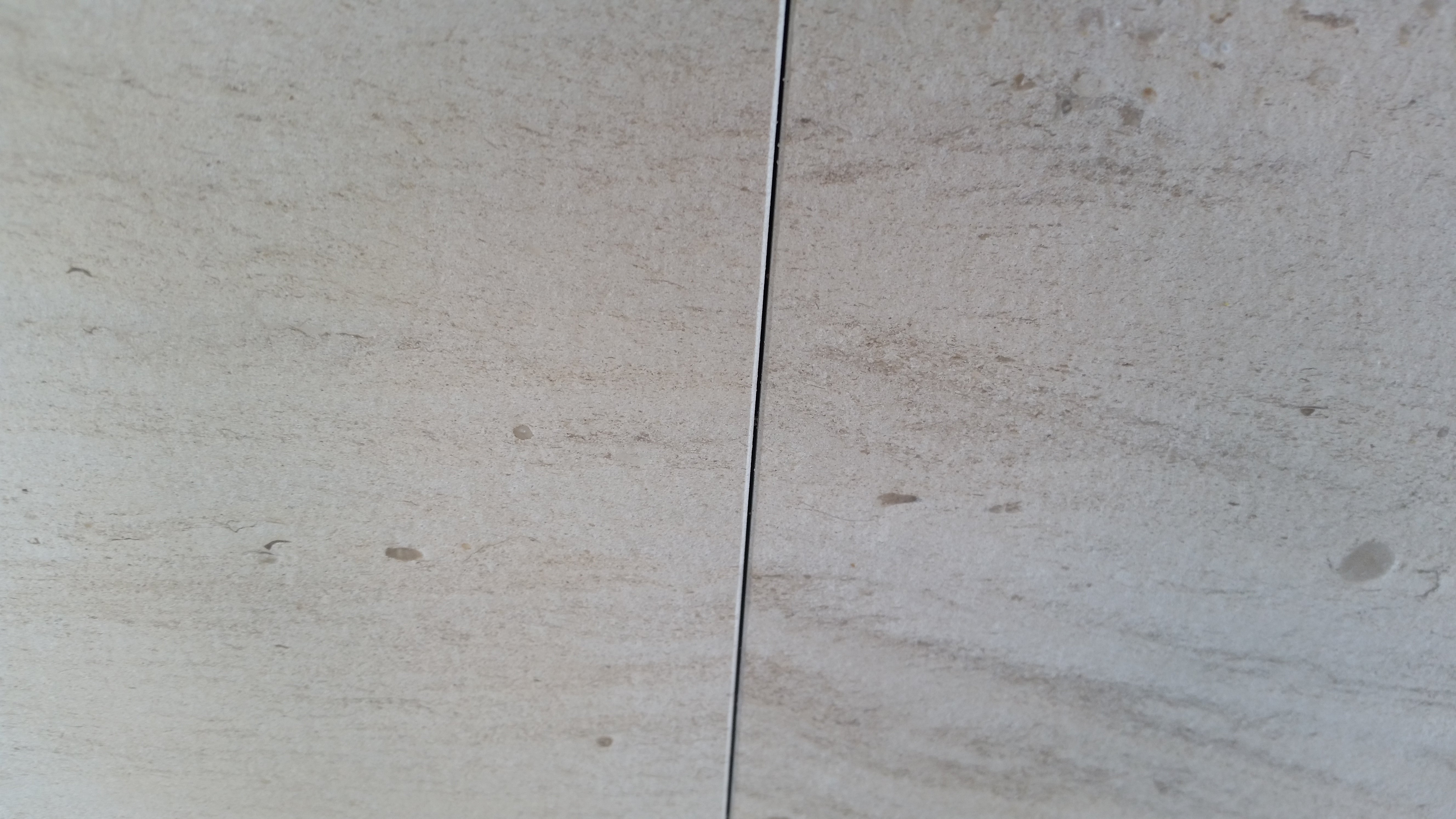 MOCHA CREME FC Limestone Brushed Tile