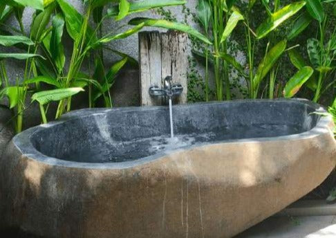 AMAZONAS River Stone Honed/Filled interior & Natural exterior Bathtub