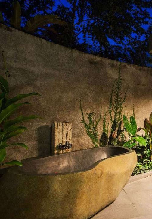 AMAZONAS River Stone Honed/Filled interior & Natural exterior Bathtub
