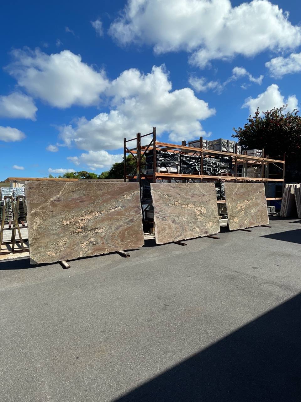 CREMA BORDEAUX Granite Polished Slab