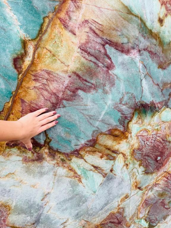 SAUIPE RUSTIC Quartzite Polished Slab