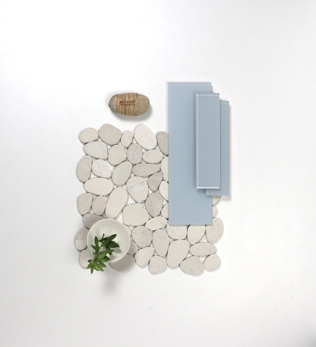 ANTIQUE TIMOR WHITE, LEVEL PEBBLE