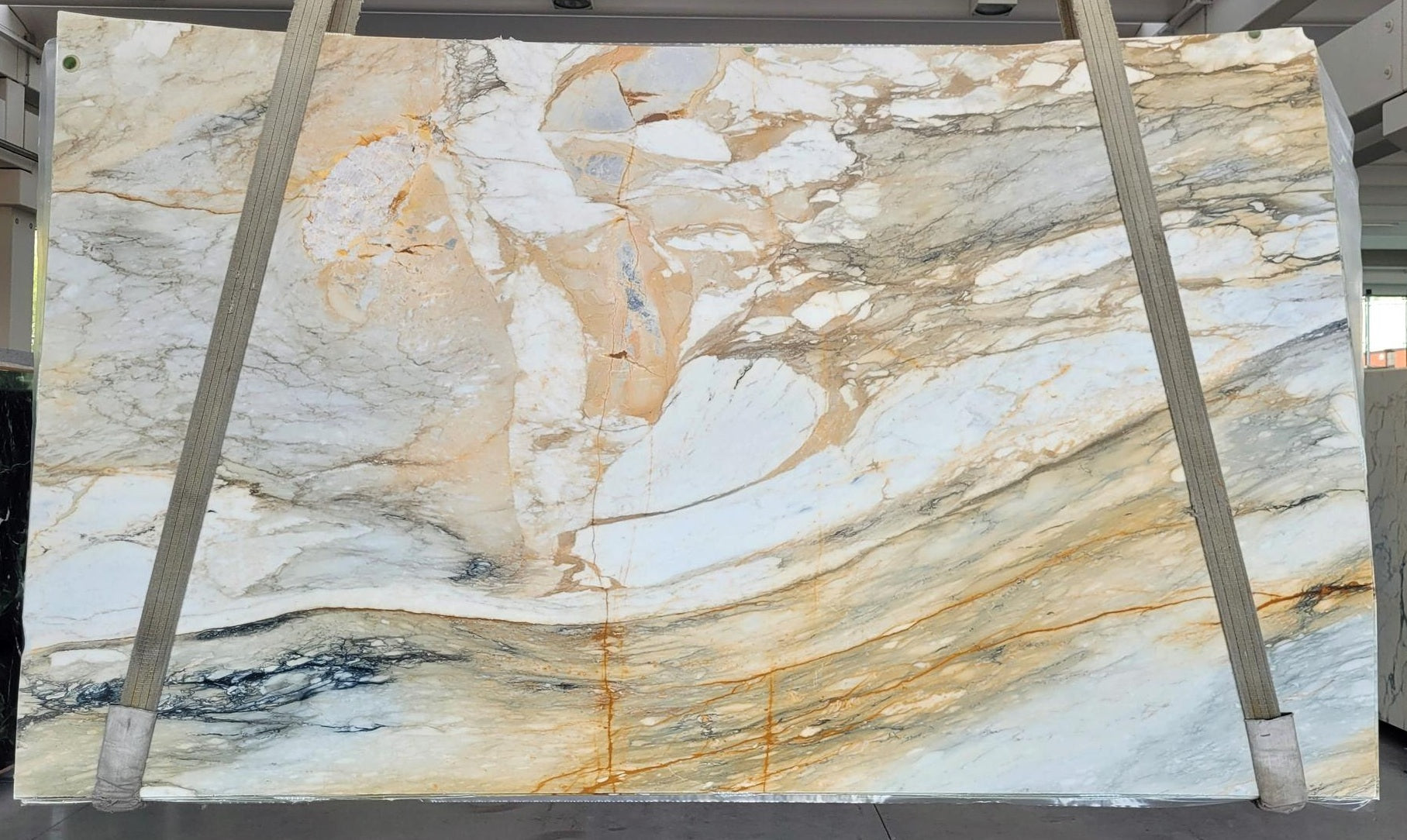 CALACATTA MACCHIA Marble Polished Slab