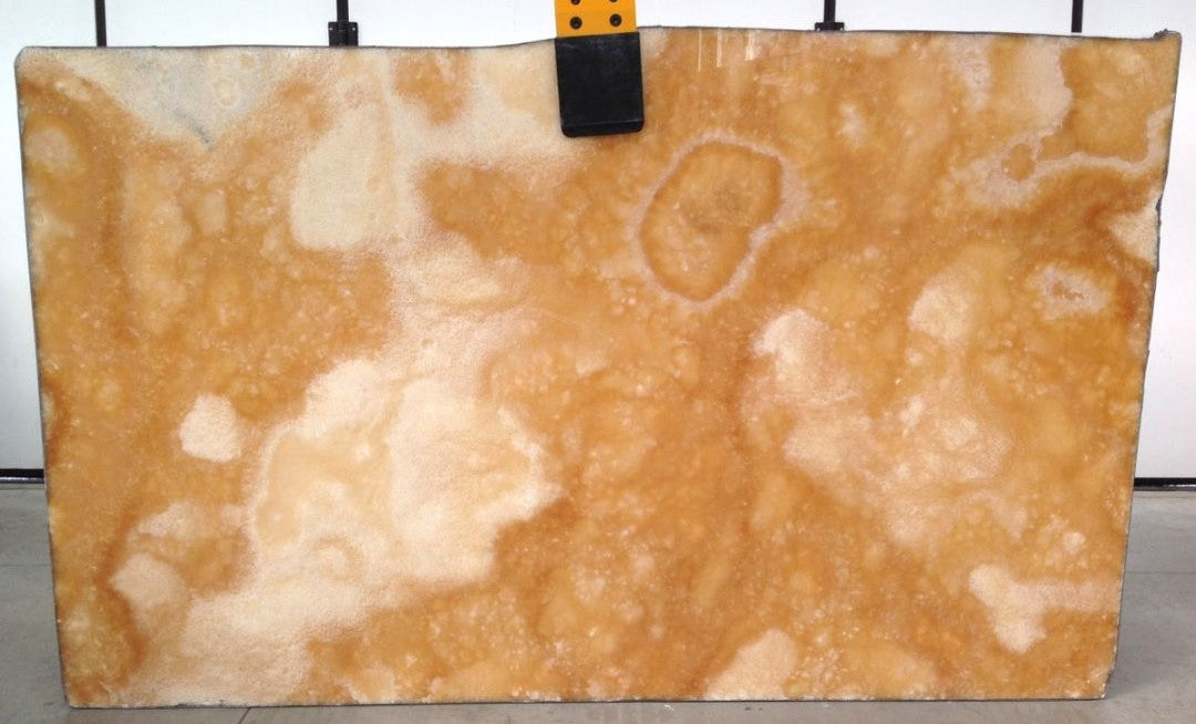 slab-onyx-caramello-stone-0394-hawaii-stone-imports