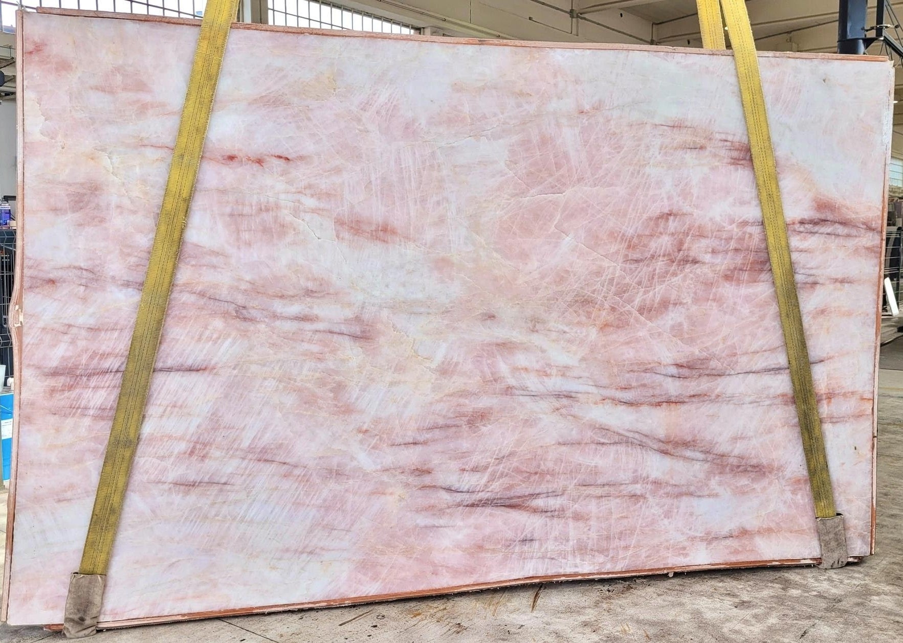 CRISTALLO PINK Quartz Polished Slab