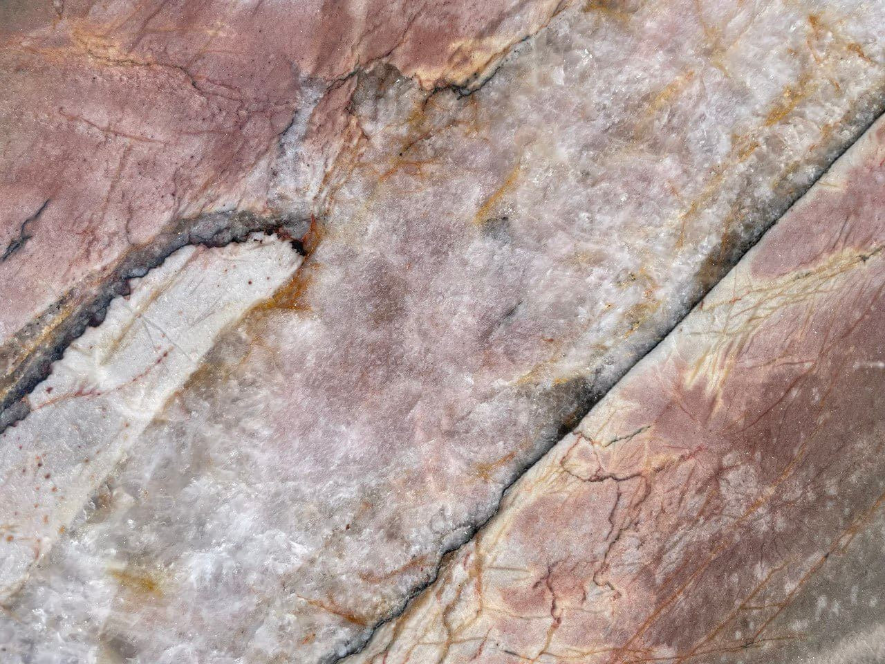 Volupia Maestro Quartzite Slab Hawaii Stone Imports