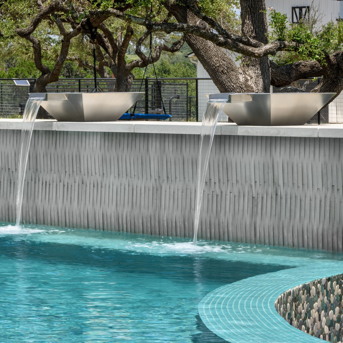 CRYSTAL WHITE, RHYTHM INTERLOCK