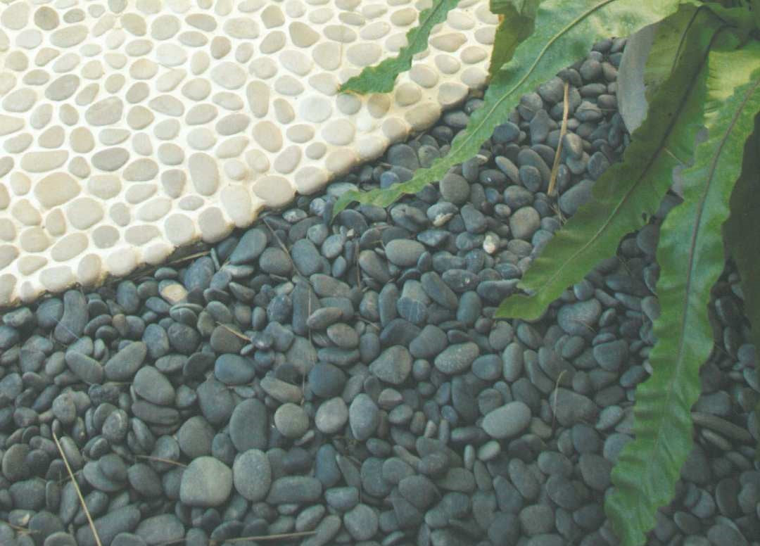 Medan Charcoal Garden Pebble Hawaii Stone Imports